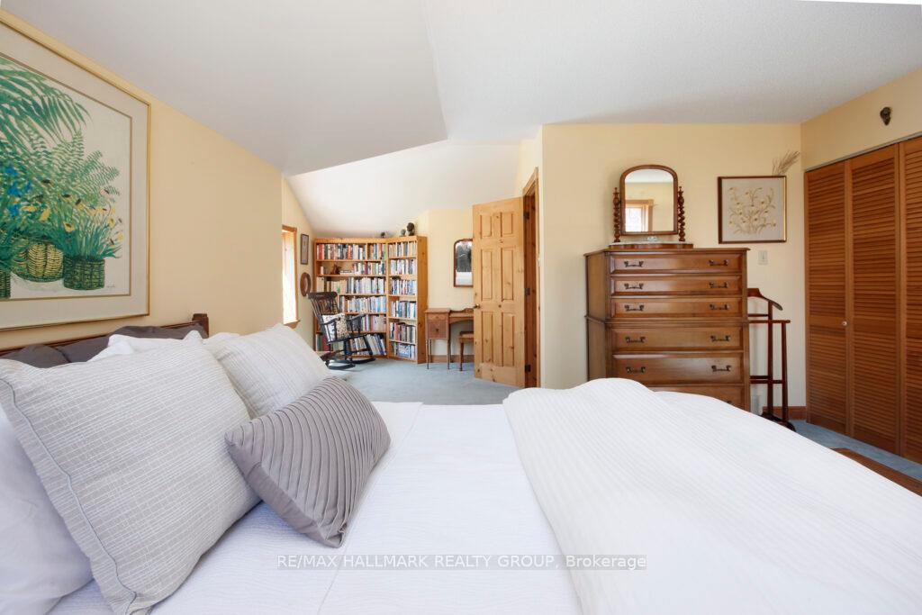 Photo 5 of 3419 Torbolton Ridge, Ottawa, Dunrobin — HOMEH