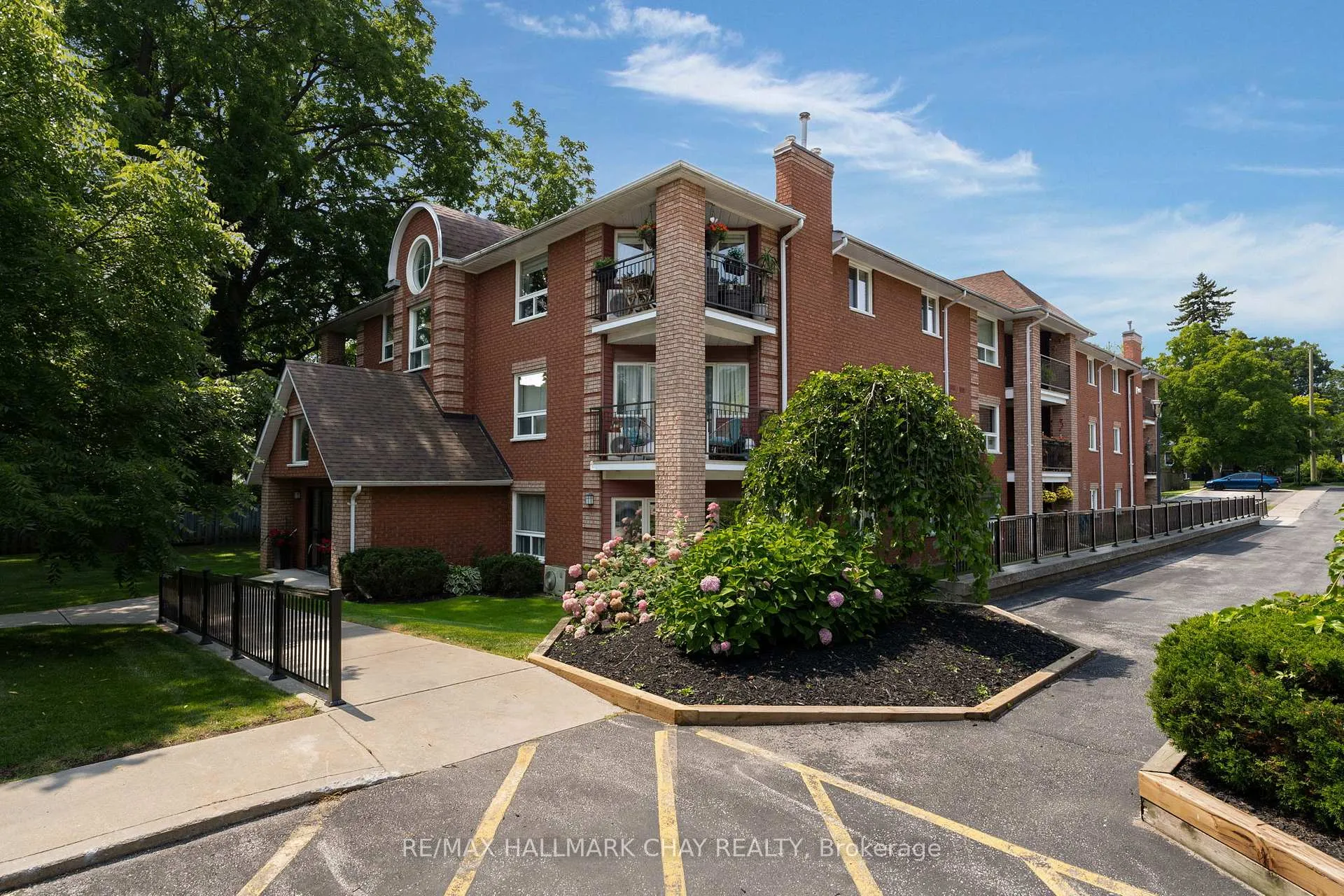 Front of Unit 303, 131 Clapperton Street