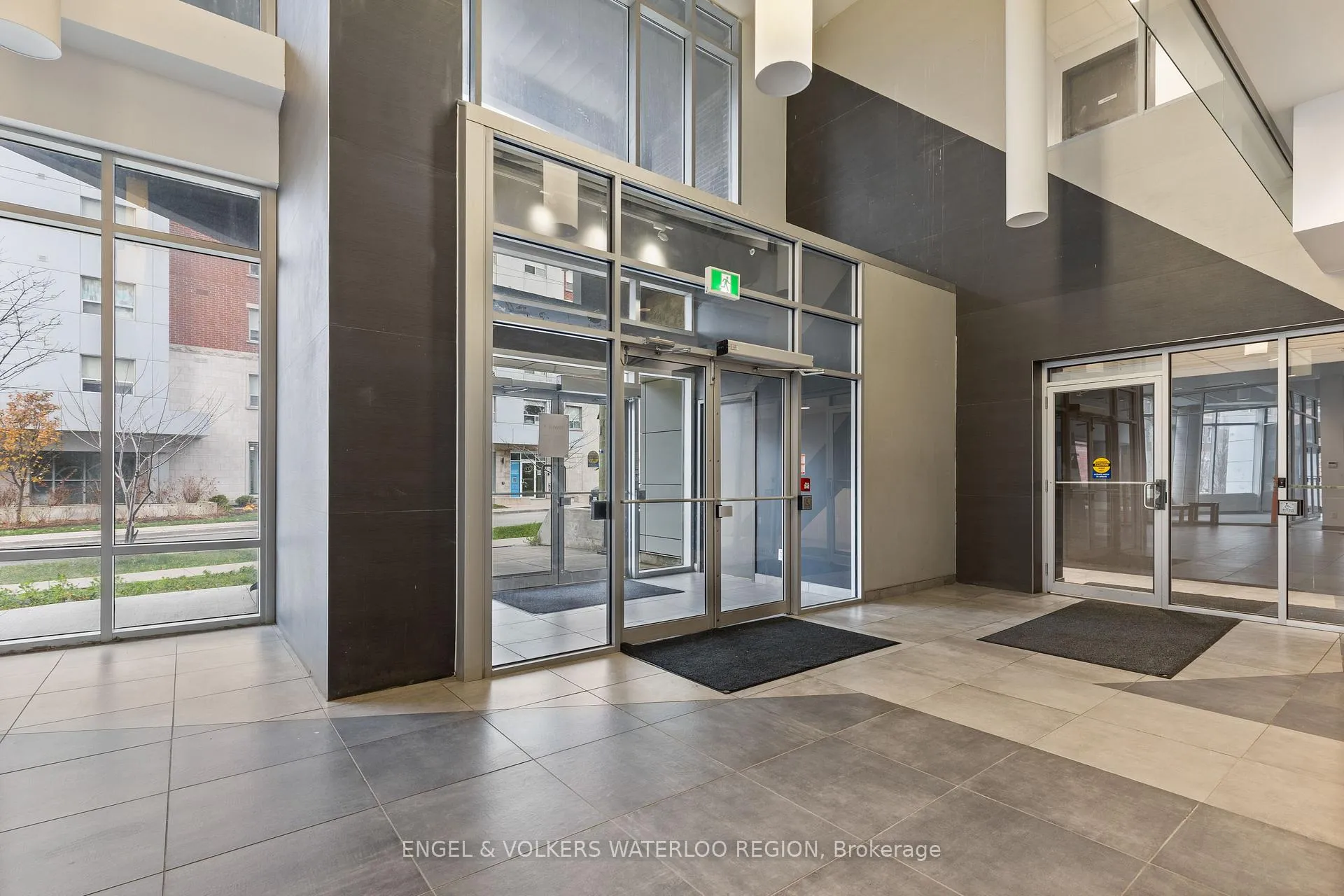 Photo 3 of Unit 1802, 158 king Street, Waterloo, Beechwood/University — HOMEH