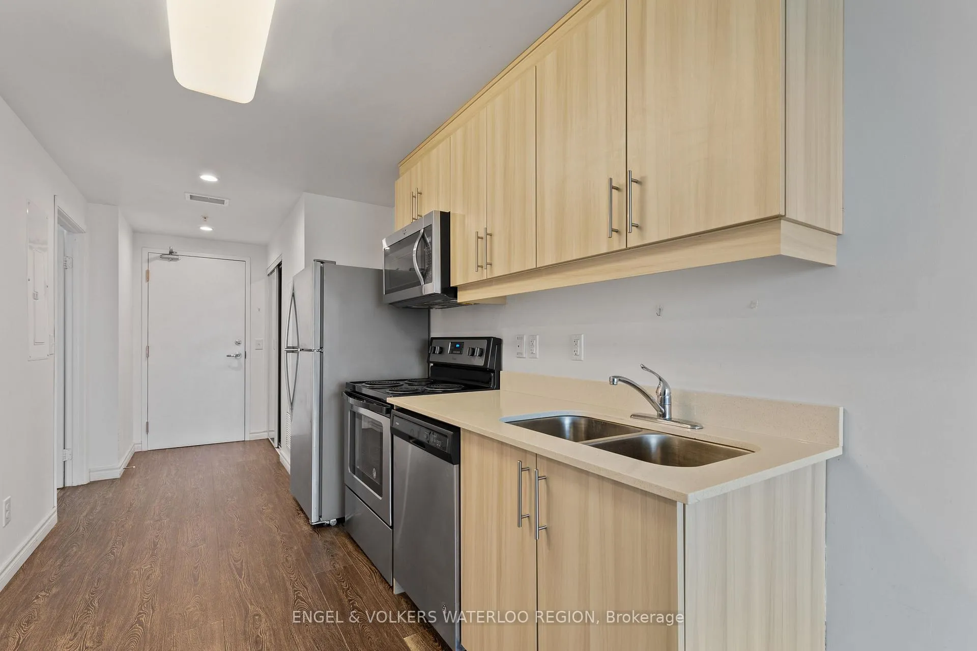 Photo 9 of Unit 1802, 158 king Street, Waterloo, Beechwood/University — HOMEH