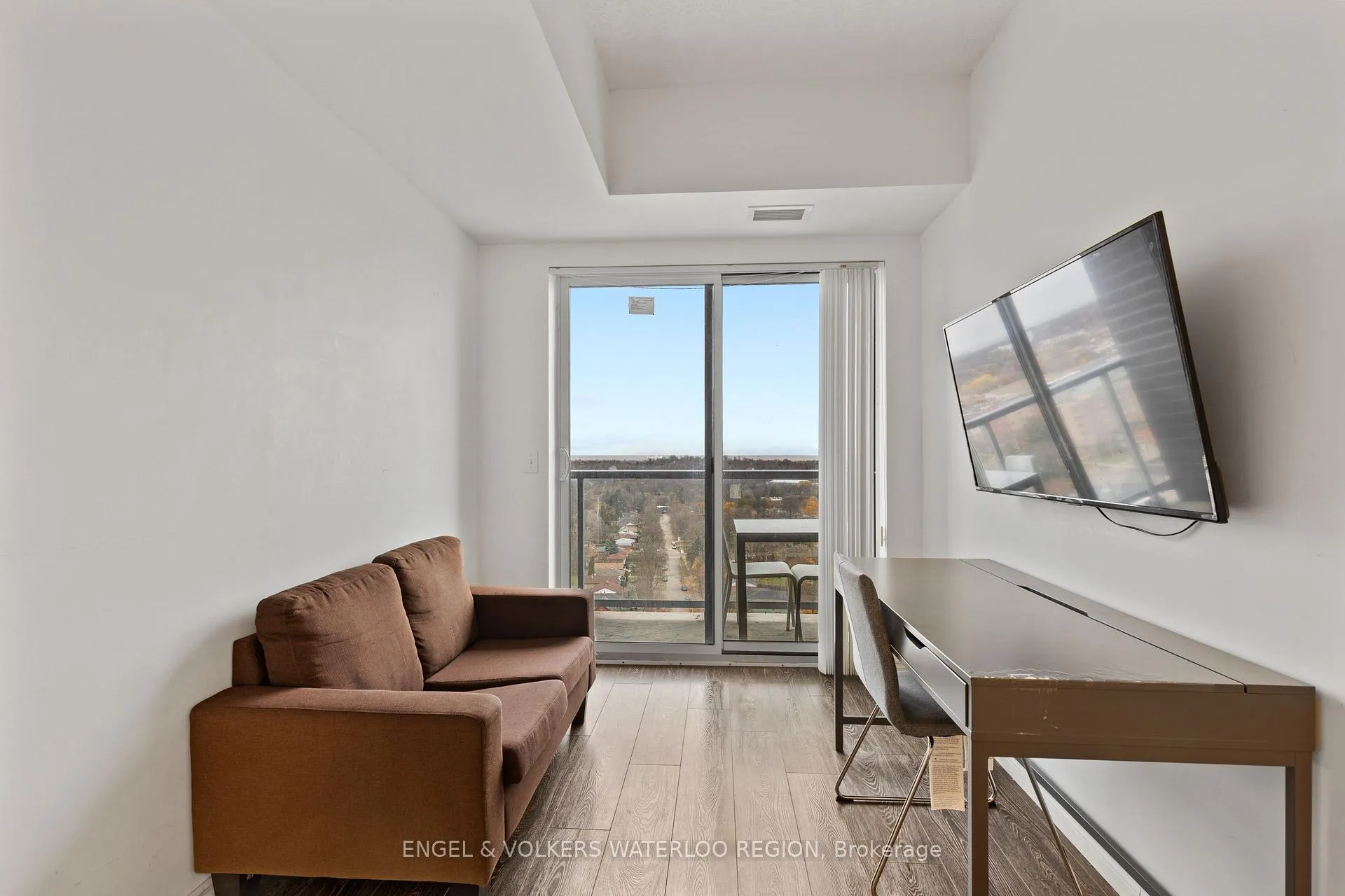 Photo 10 of Unit 1802, 158 king Street, Waterloo, Beechwood/University — HOMEH