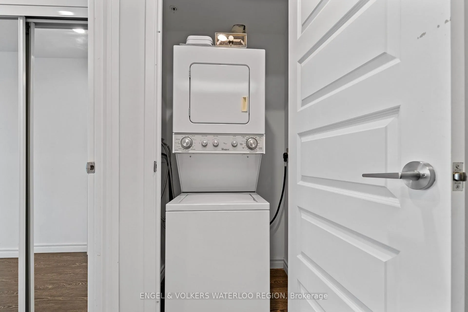 Photo 15 of Unit 1802, 158 king Street, Waterloo, Beechwood/University — HOMEH