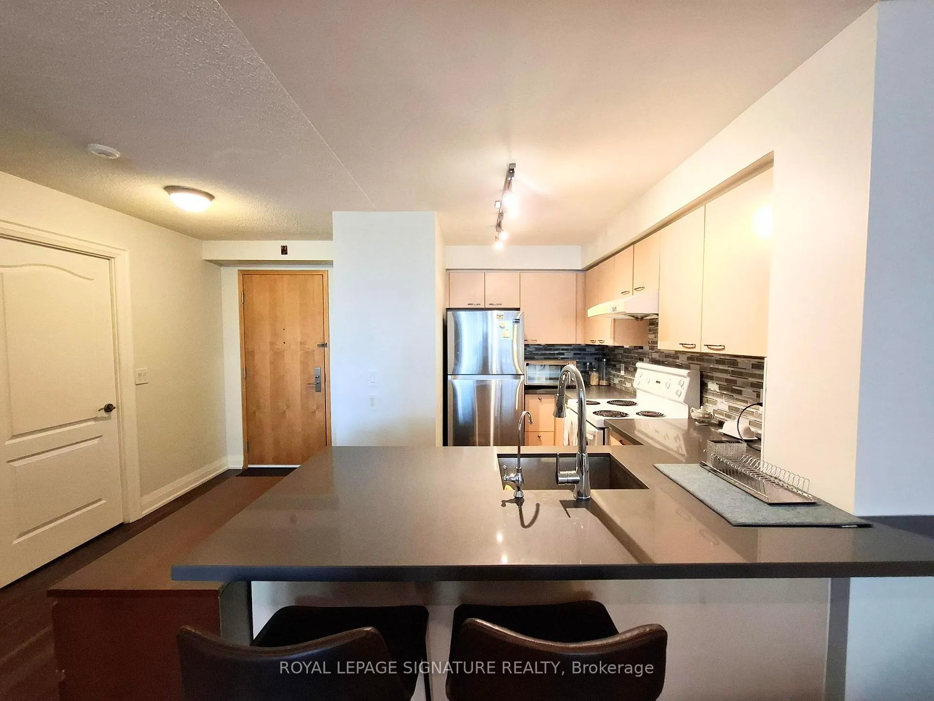 Photo 4 of Unit 610, 62 Suncrest Boulevard, Markham, Commerce Valley — HOMEH