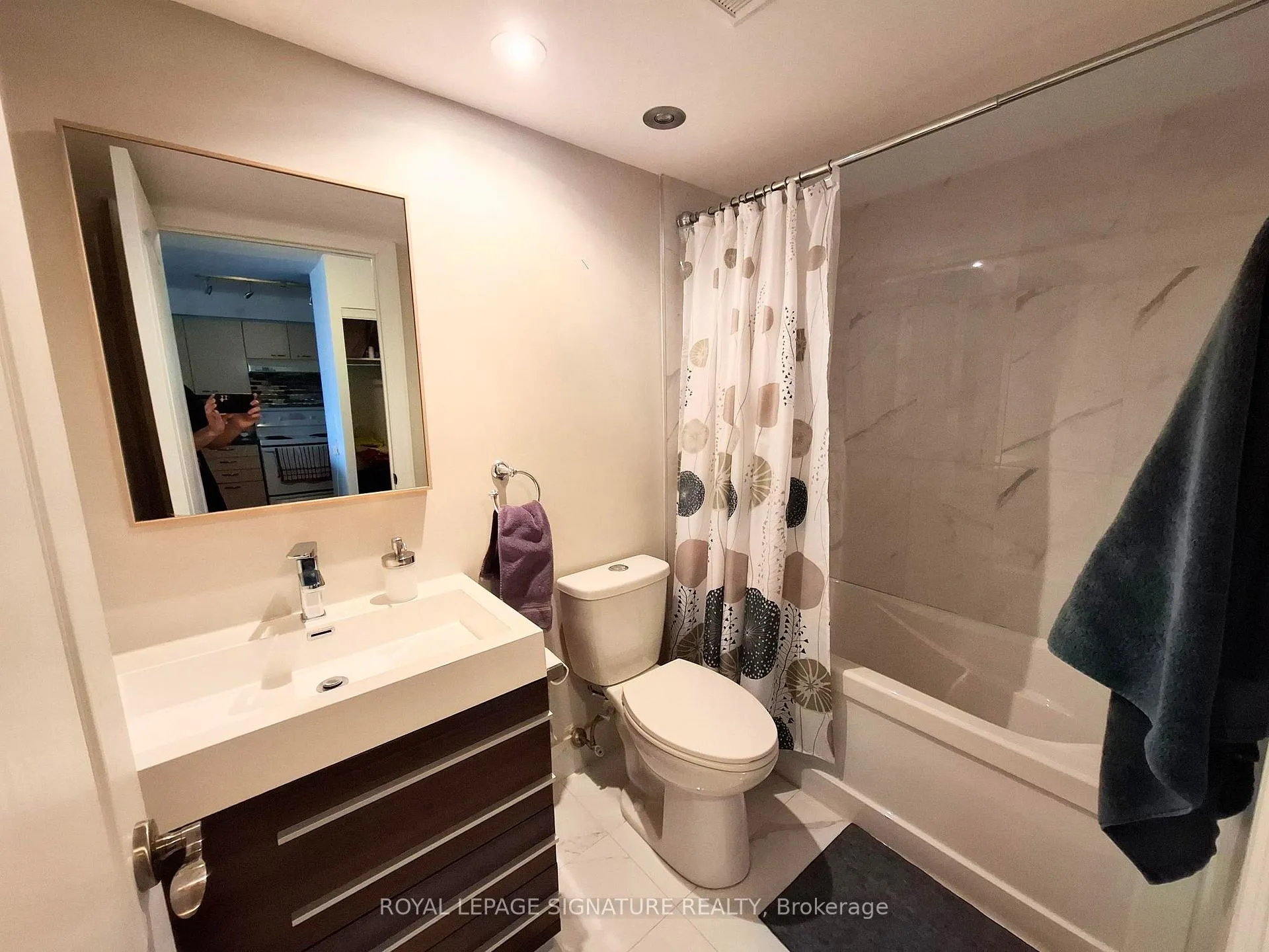 Photo 8 of Unit 610, 62 Suncrest Boulevard, Markham, Commerce Valley — HOMEH