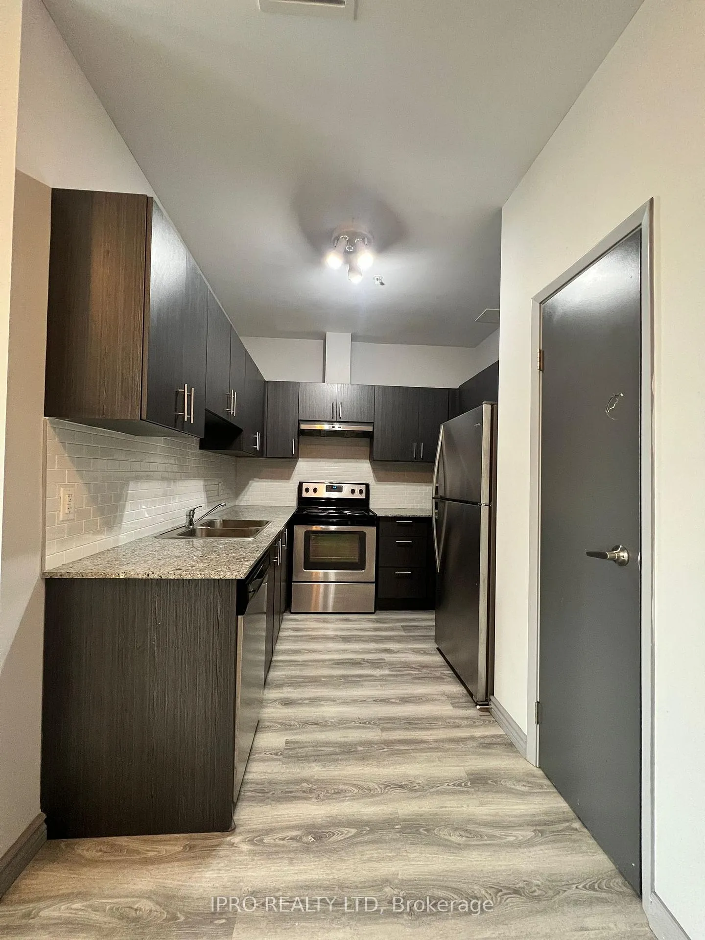 Photo 7 of Unit G107, 275 Larch Street, Waterloo, Lakeshore Village — HOMEH