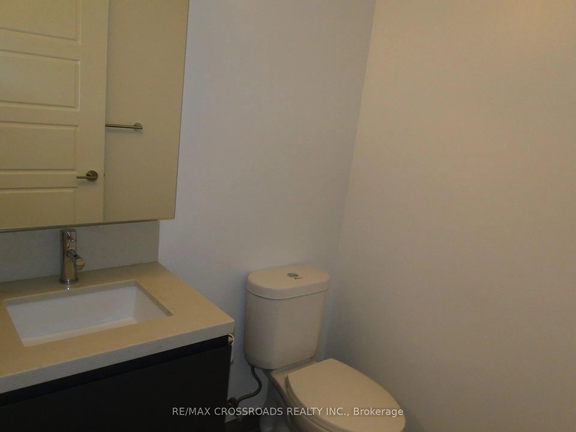Photo 8 of Unit 707, 15 Water Walk Drive, Markham, Unionville — HOMEH