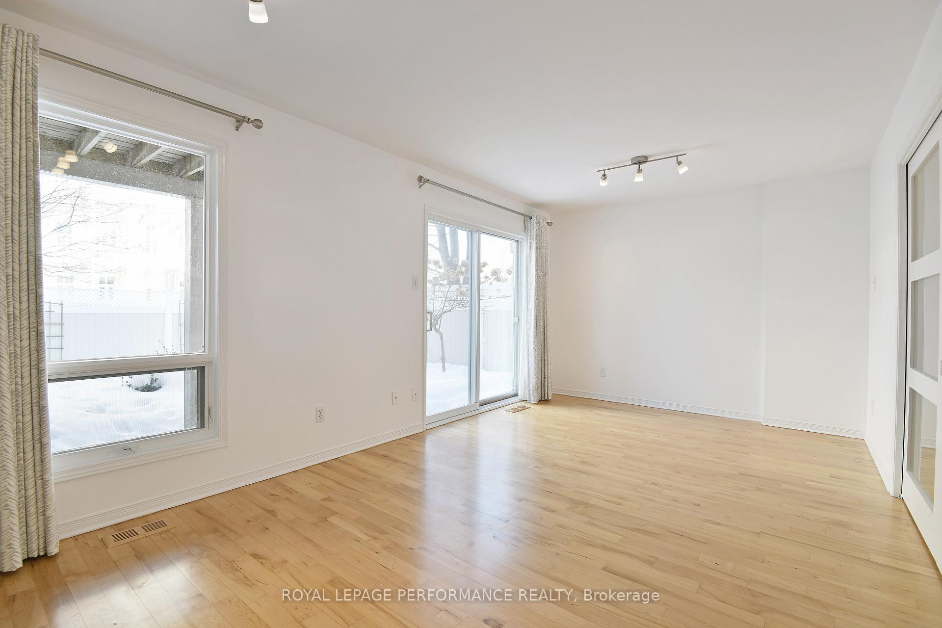 Photo 14 of 255B Sunnyside Avenue, Ottawa, Old Ottawa South — HOMEH
