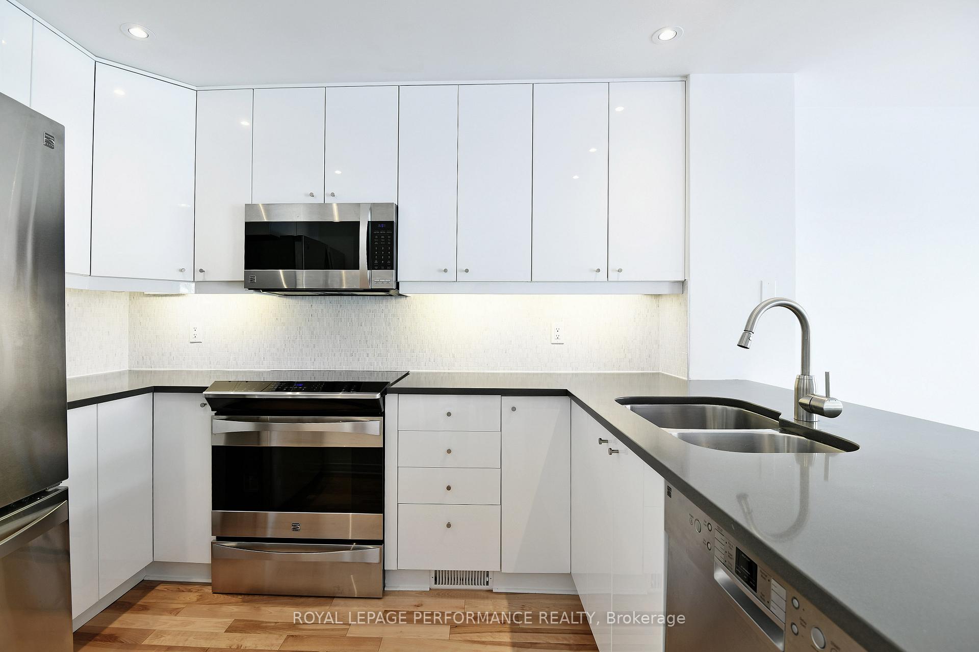 Photo 19 of 255B Sunnyside Avenue, Ottawa, Old Ottawa South — HOMEH