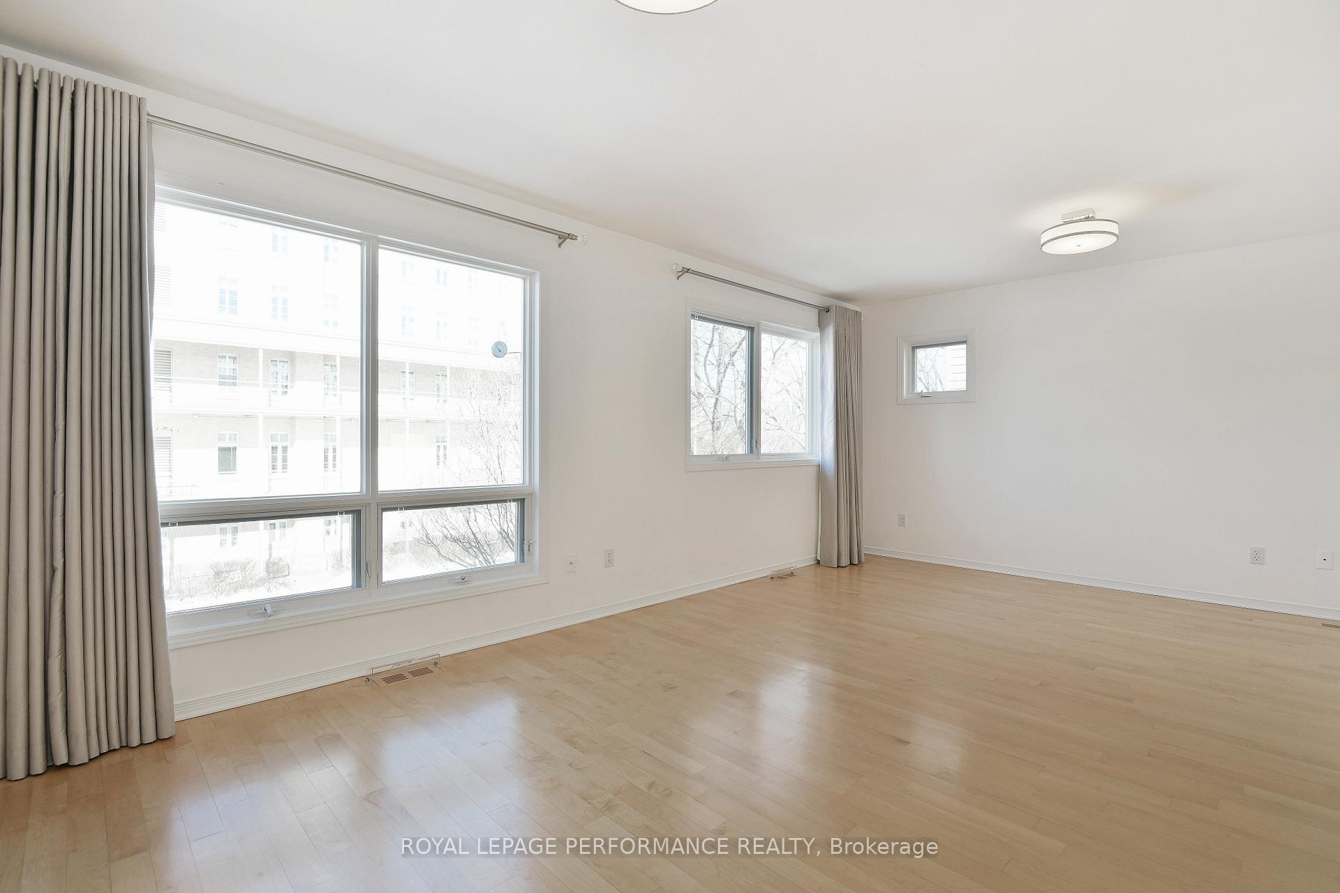Photo 25 of 255B Sunnyside Avenue, Ottawa, Old Ottawa South — HOMEH