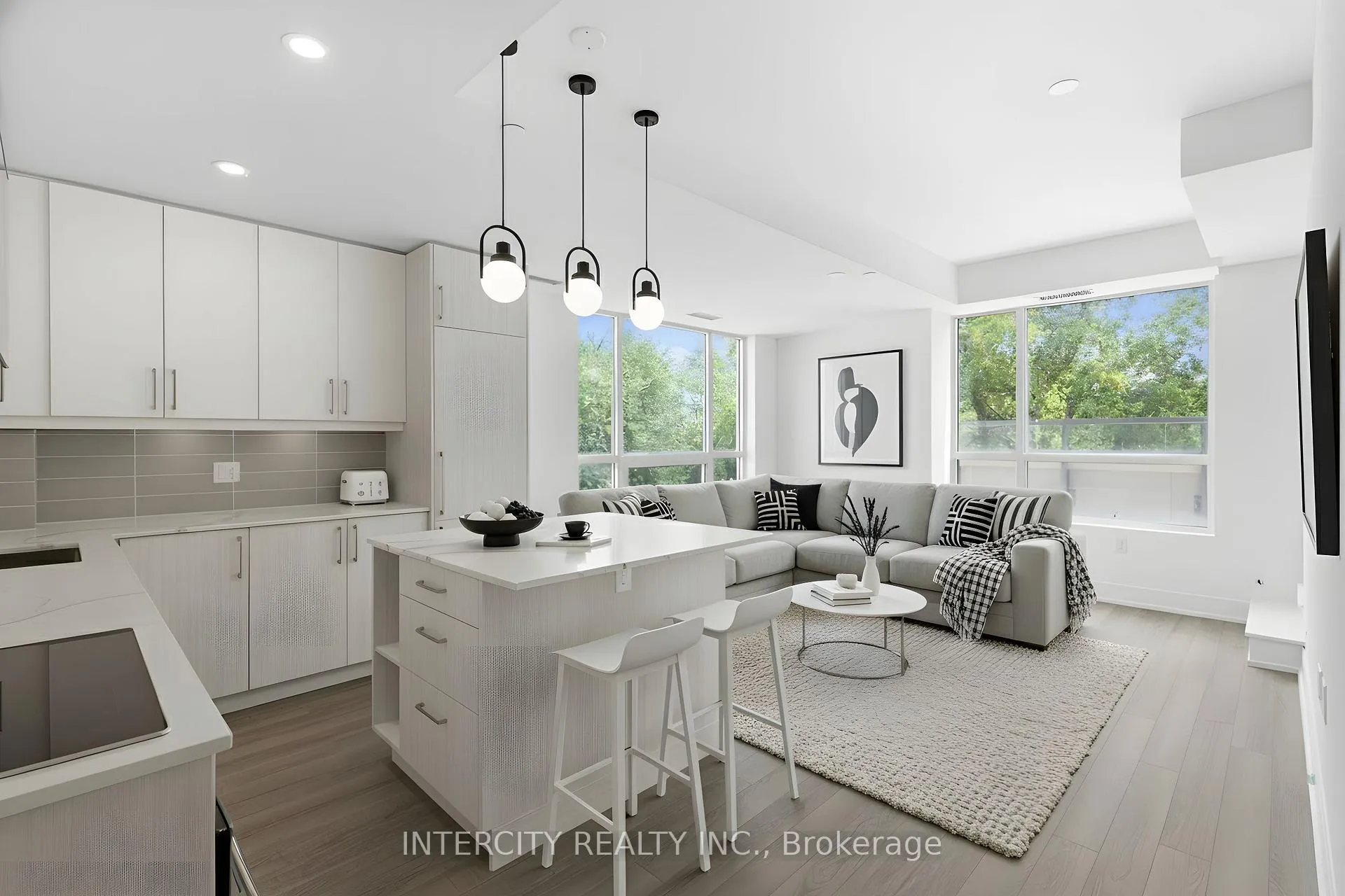 Front of Unit 247, 2075 King Road