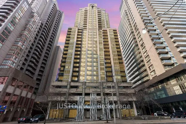 Front of Unit 1108, 750 Bay Street