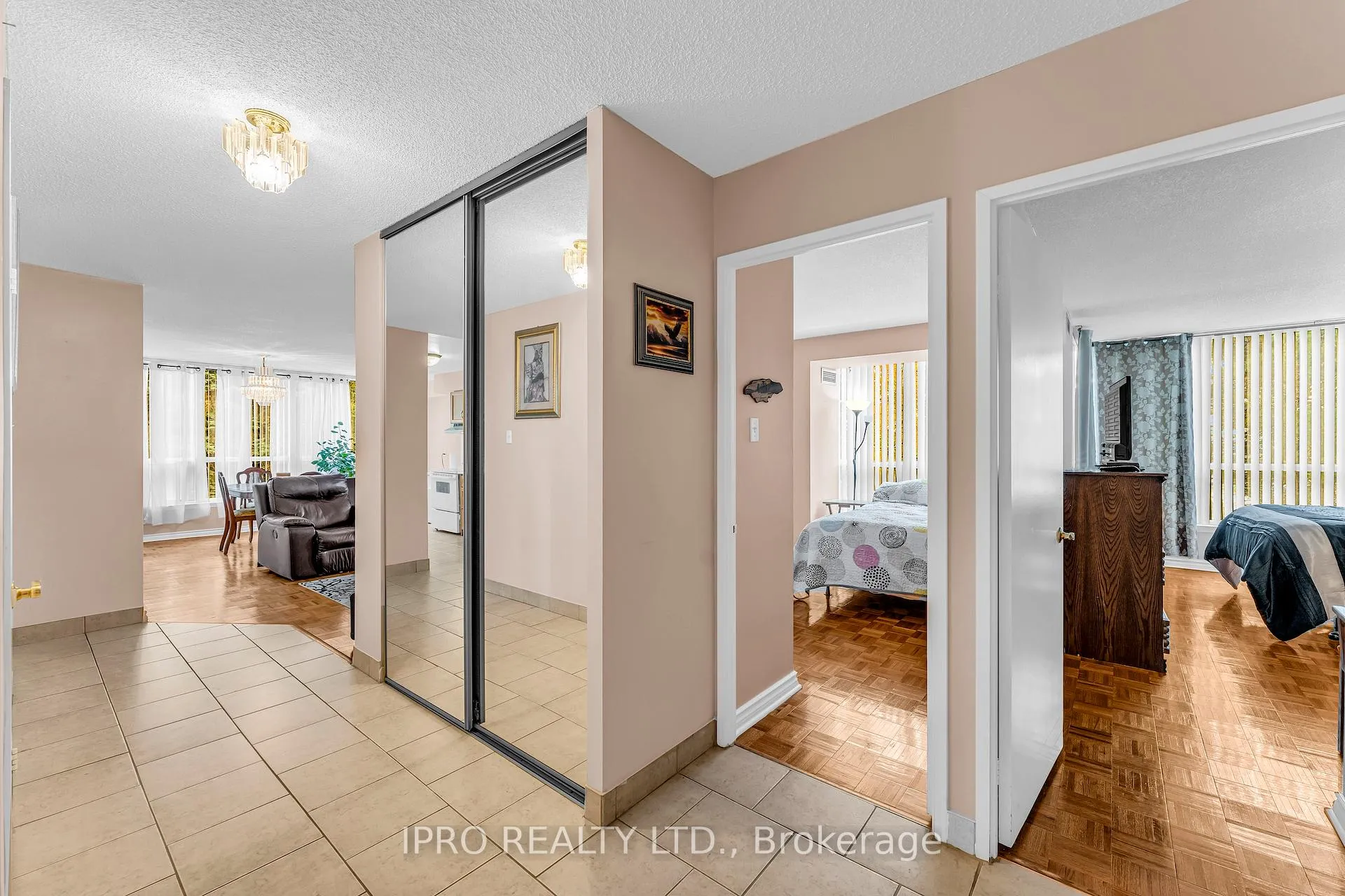 Photo 8 of Unit 213, 12 Laurelcrest Street, Brampton, Queen Street Corridor — HOMEH