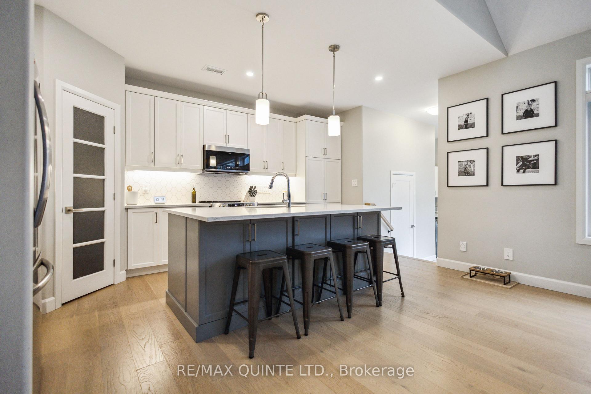Photo 6 of 70 Riverstone Way, Belleville, Thurlow Ward — HOMEH