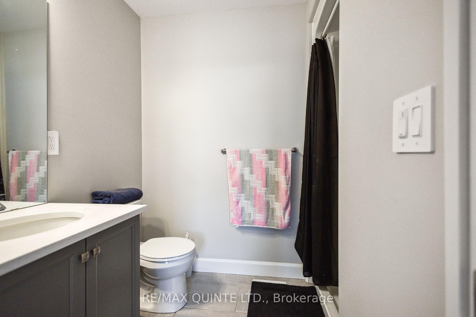 Photo 14 of 70 Riverstone Way, Belleville, Thurlow Ward — HOMEH