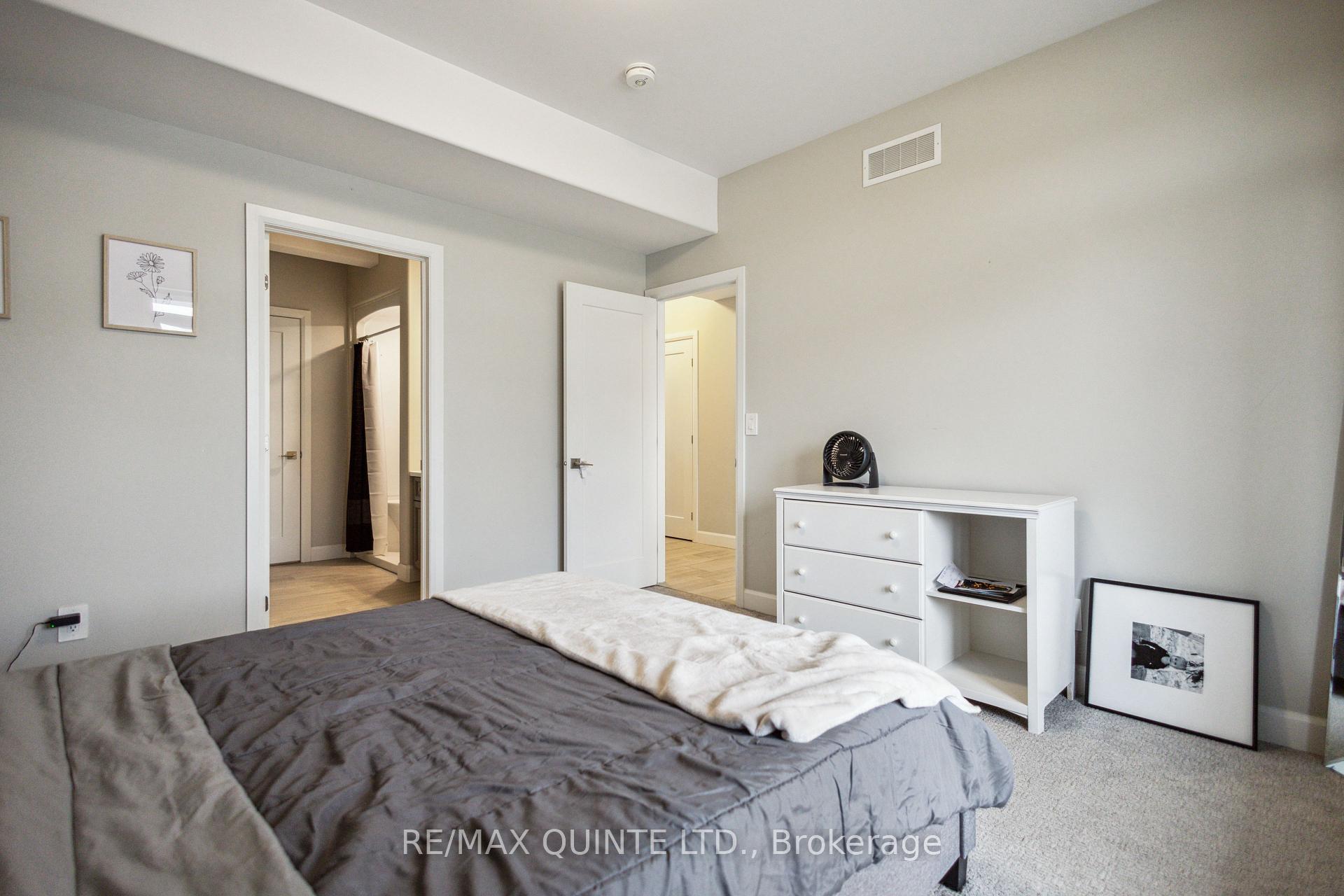 Photo 16 of 70 Riverstone Way, Belleville, Thurlow Ward — HOMEH