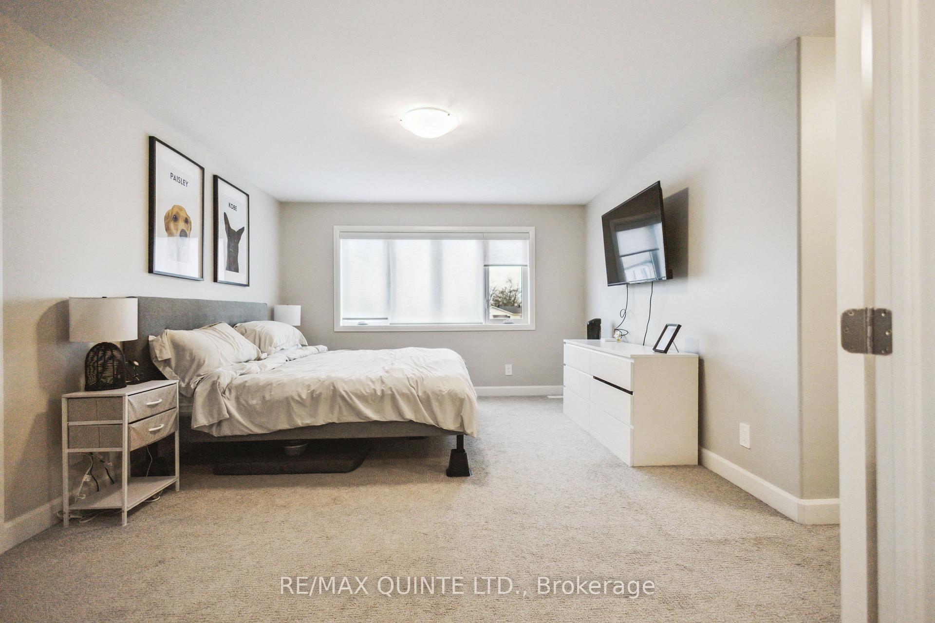 Photo 19 of 70 Riverstone Way, Belleville, Thurlow Ward — HOMEH