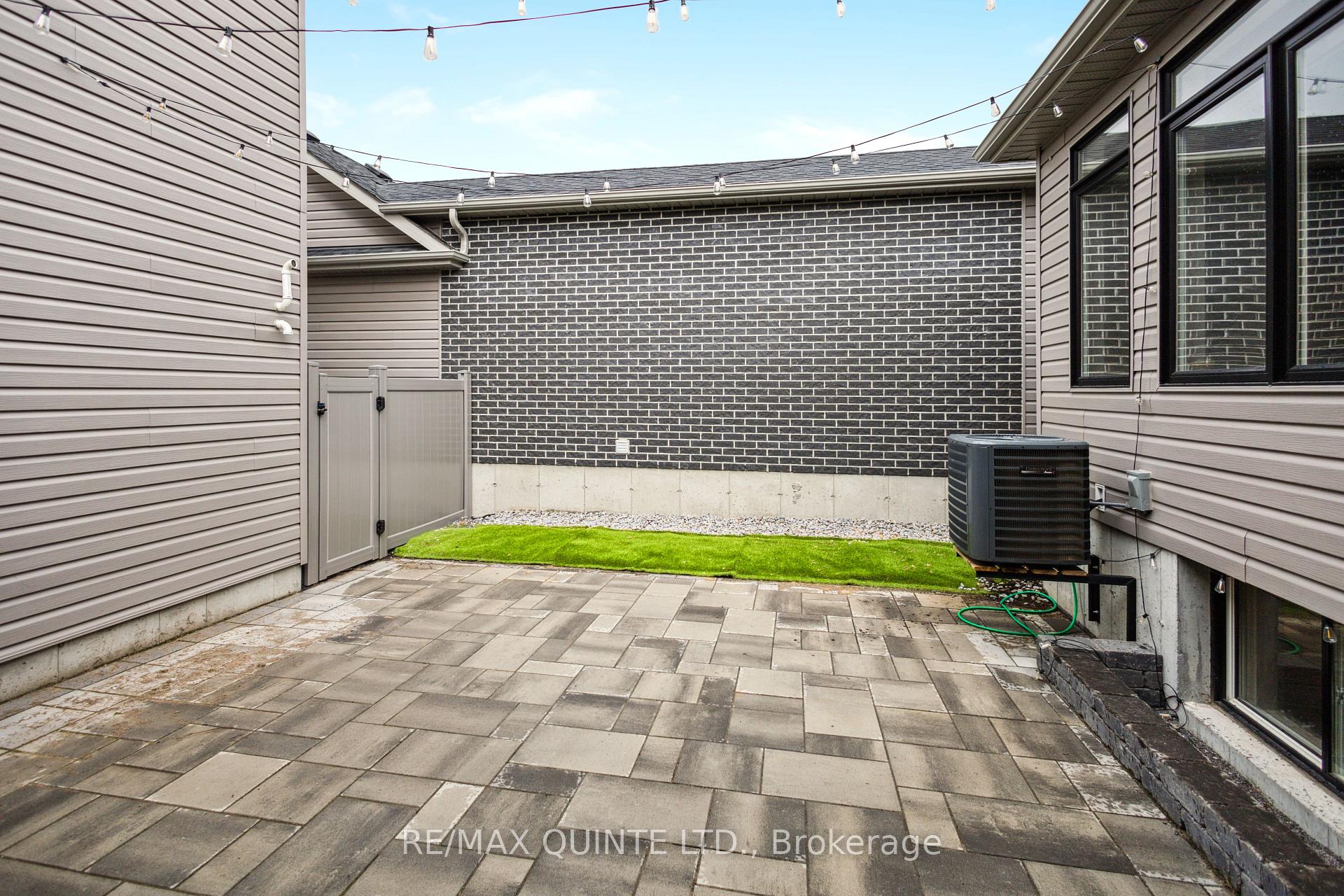 Photo 37 of 70 Riverstone Way, Belleville, Thurlow Ward — HOMEH