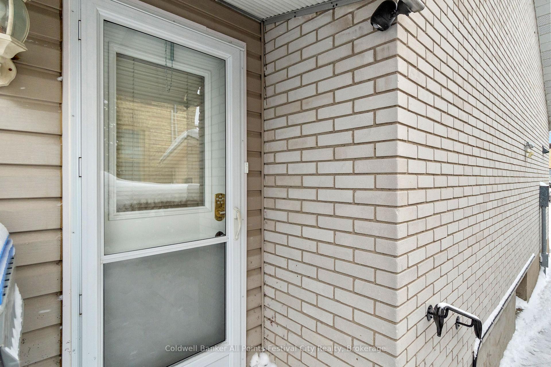 Photo 37 of 221 Elgin Avenue W, Goderich, Goderich (Town) — HOMEH