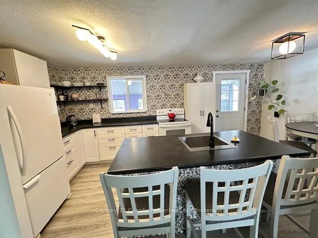 Photo 10 of 2 Jacklin Crescent, Seguin — HOMEH