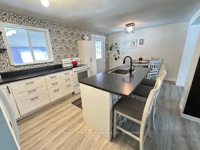 Photo 11 of 2 Jacklin Crescent, Seguin — HOMEH