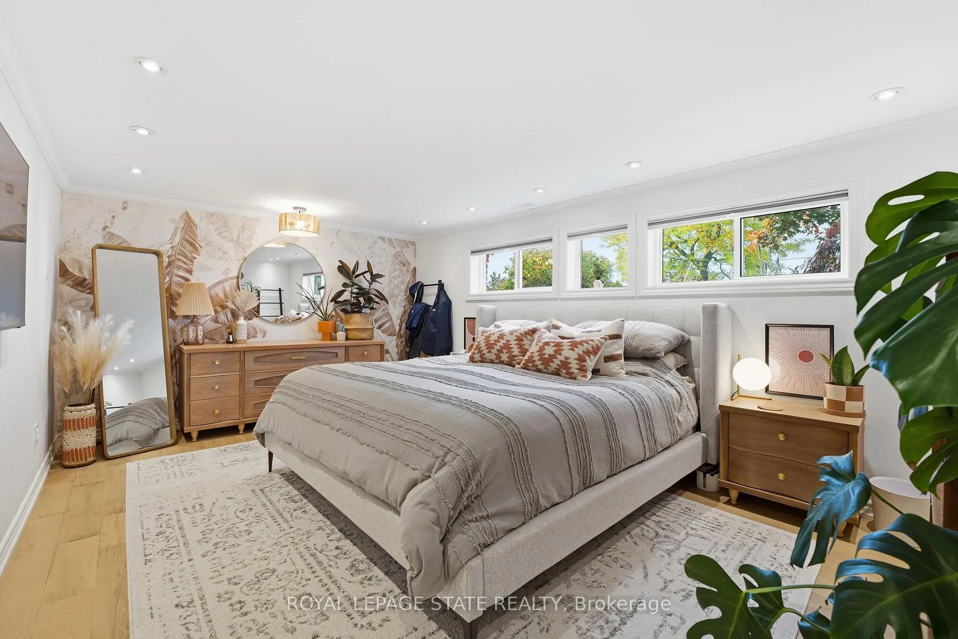 Photo 17 of 348 Sydenham Road, Hamilton, Rural Flamborough — HOMEH