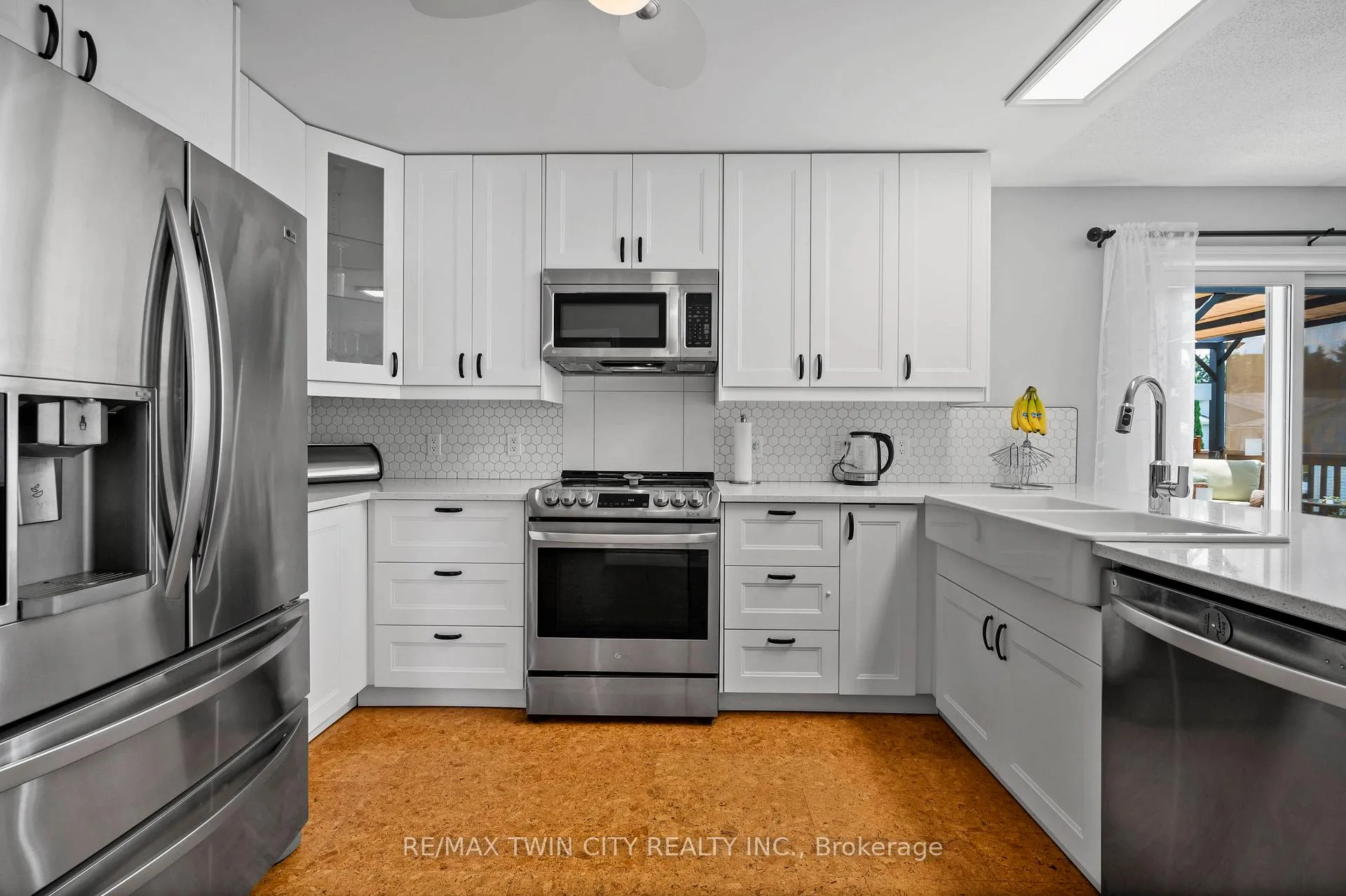 Photo 6 of 108 Glenariff Drive, Hamilton, Freelton — HOMEH