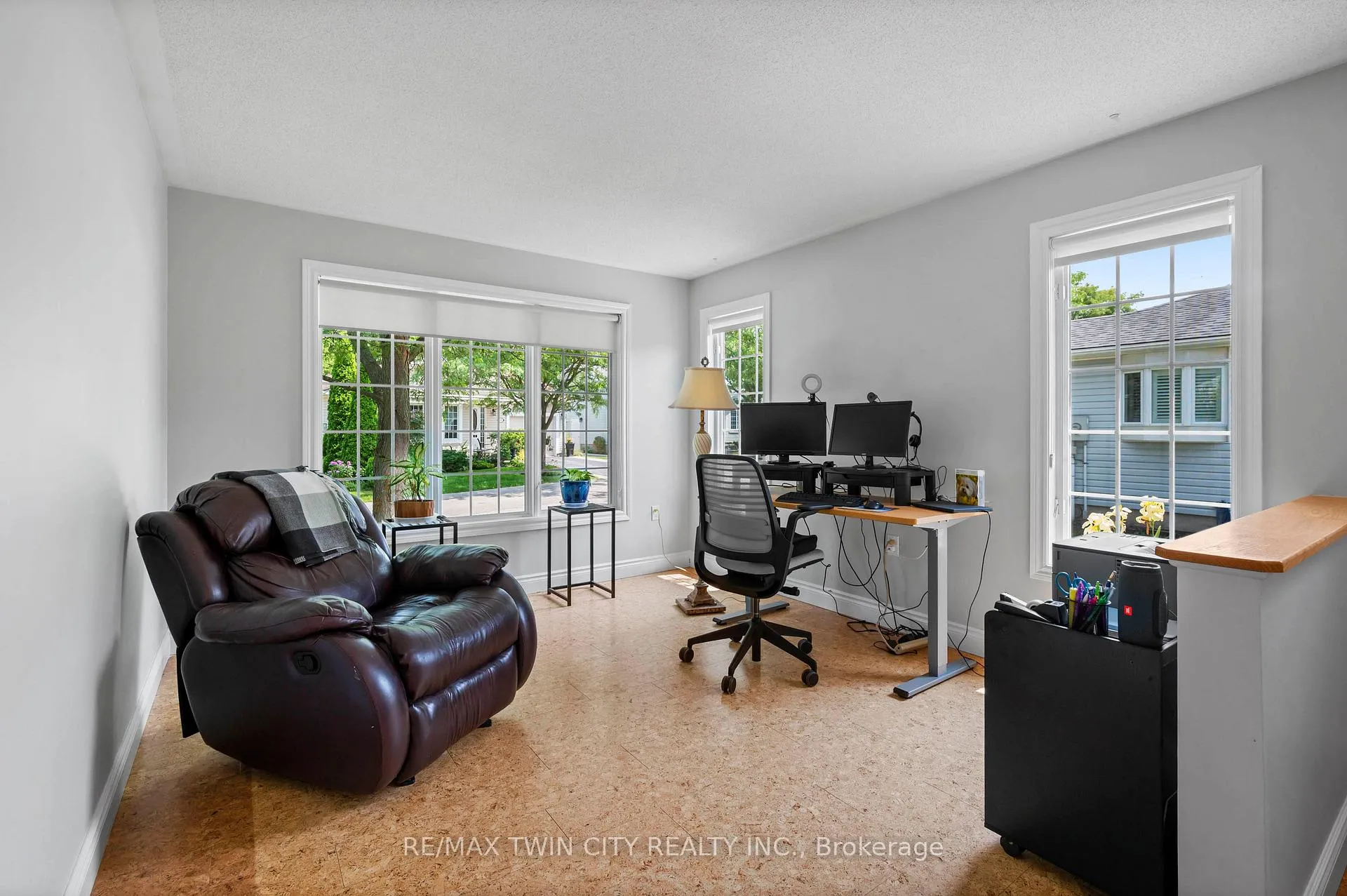 Photo 11 of 108 Glenariff Drive, Hamilton, Freelton — HOMEH