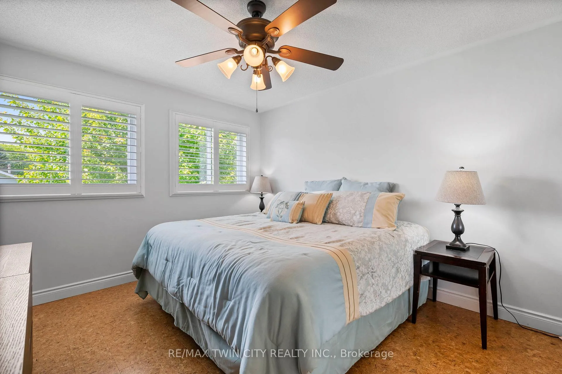 Photo 13 of 108 Glenariff Drive, Hamilton, Freelton — HOMEH