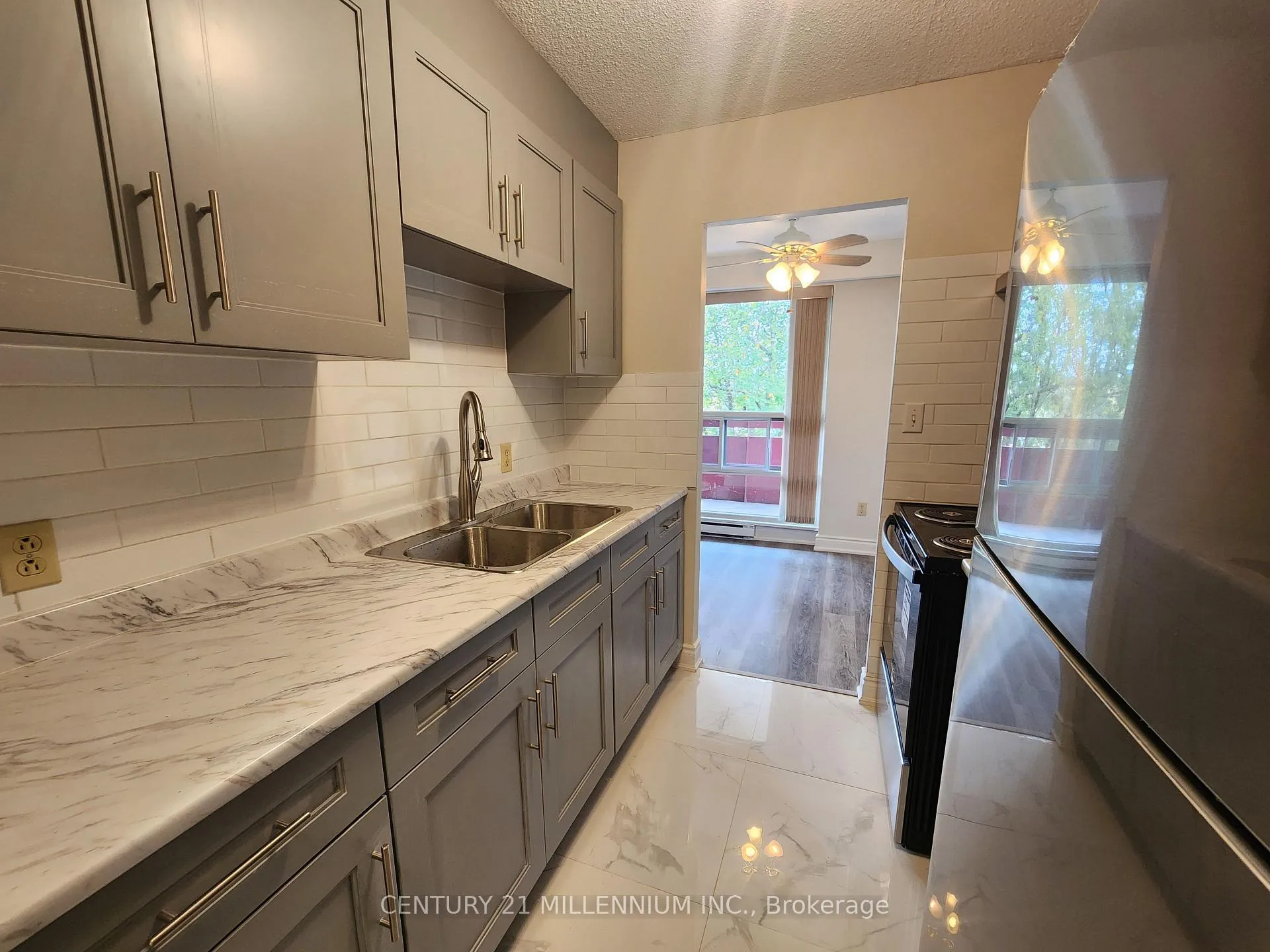 Photo 4 of Unit 403, 97 Nonquon Road, Oshawa, Centennial — HOMEH