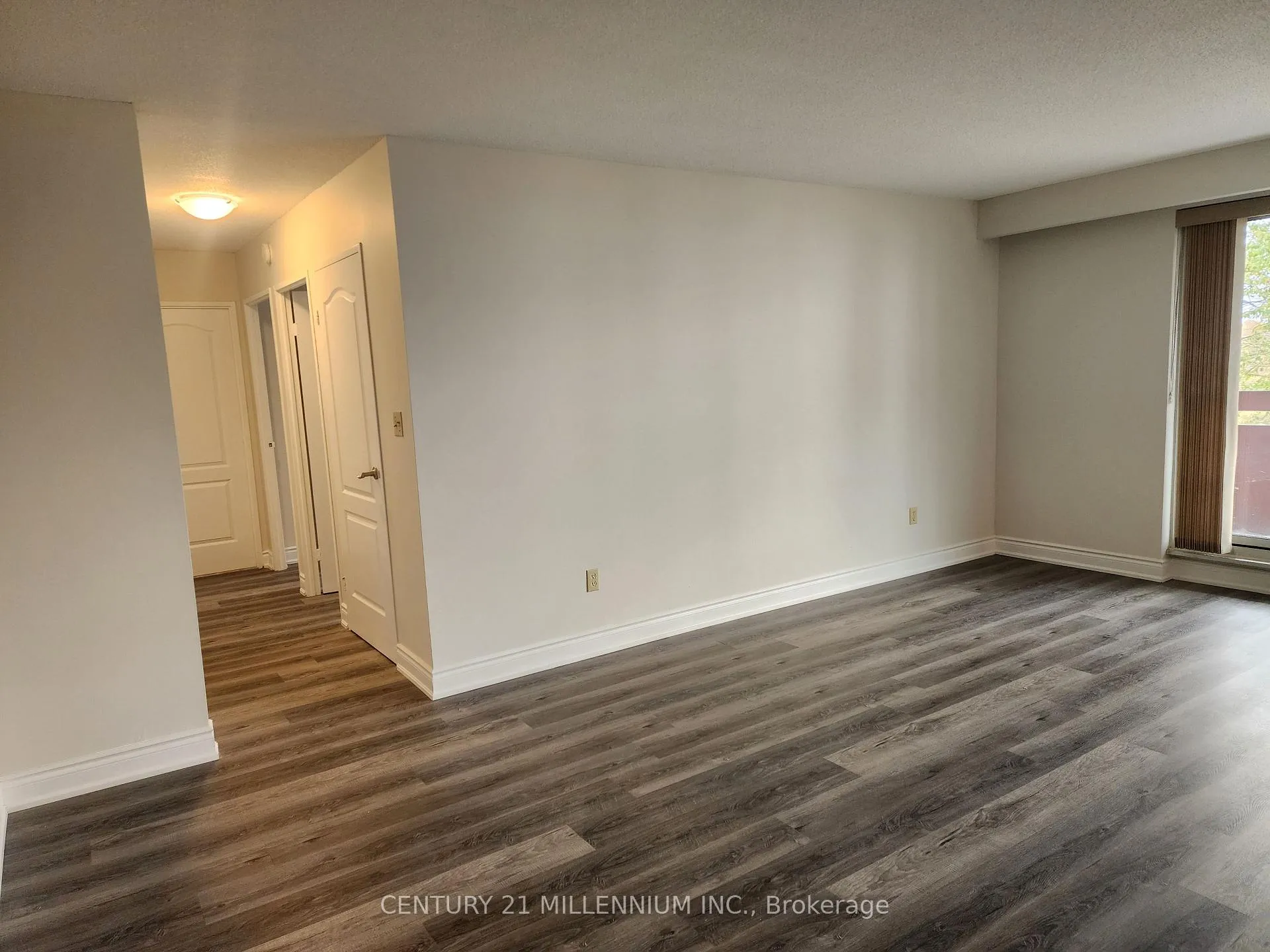 Photo 8 of Unit 403, 97 Nonquon Road, Oshawa, Centennial — HOMEH