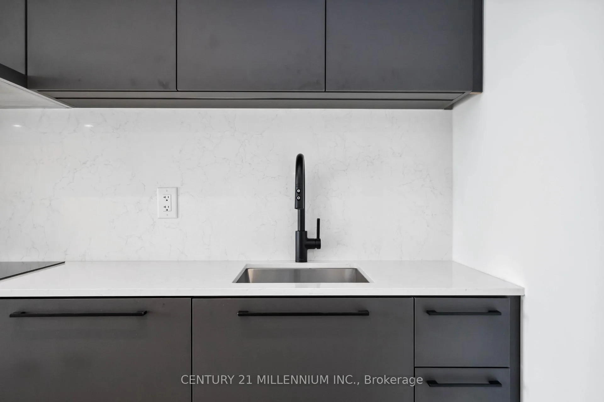 Photo 5 of Unit 308, 1050 Eastern Avenue, Toronto, Greenwood-Coxwell — HOMEH