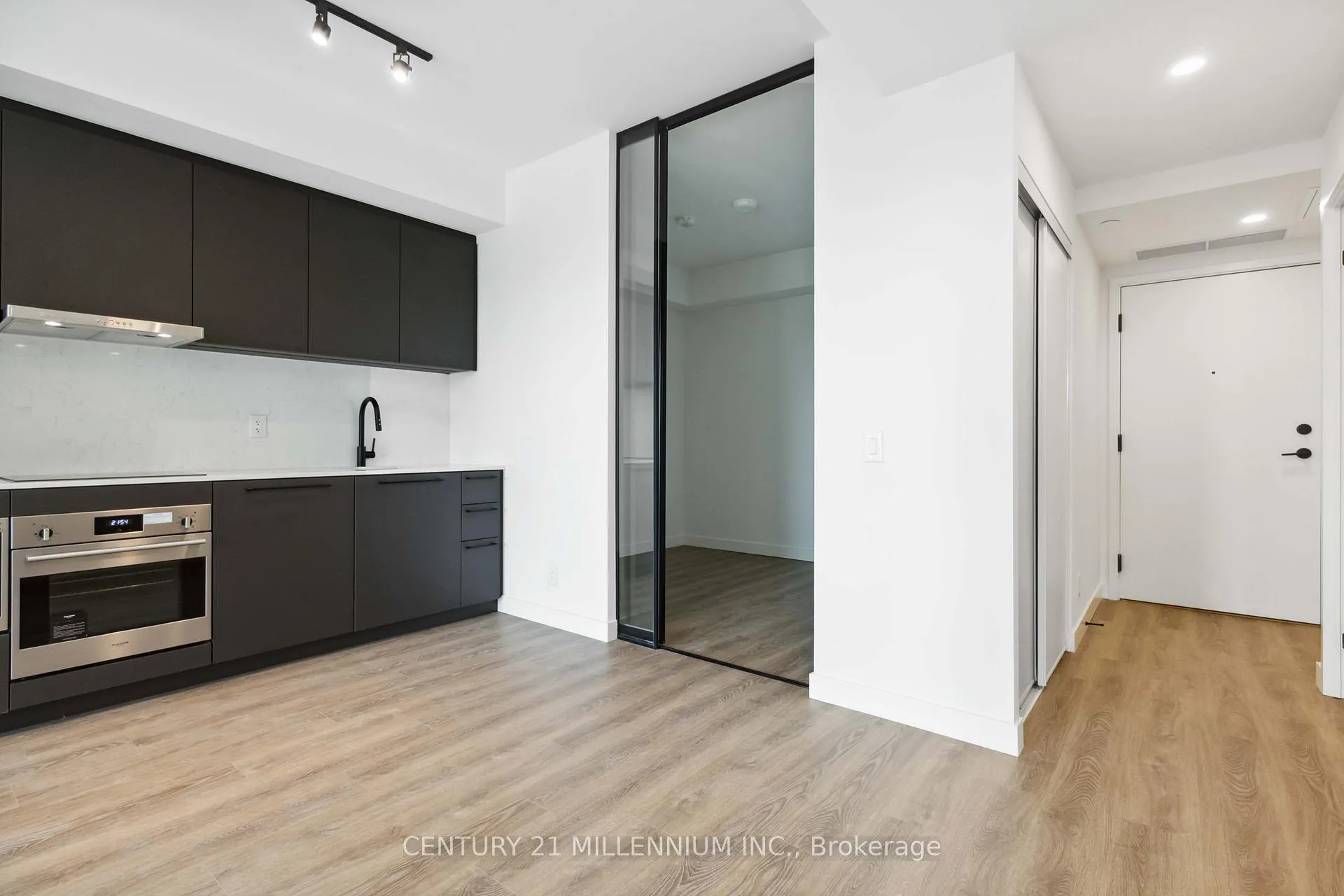 Photo 8 of Unit 308, 1050 Eastern Avenue, Toronto, Greenwood-Coxwell — HOMEH