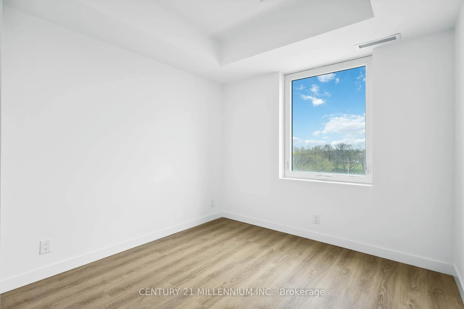 Photo 11 of Unit 308, 1050 Eastern Avenue, Toronto, Greenwood-Coxwell — HOMEH