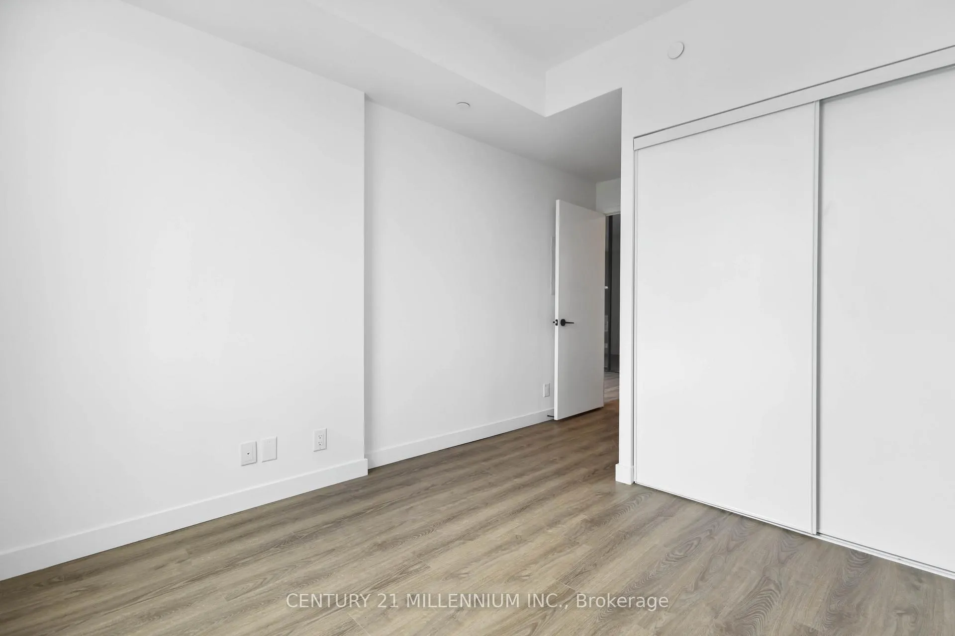 Photo 12 of Unit 308, 1050 Eastern Avenue, Toronto, Greenwood-Coxwell — HOMEH