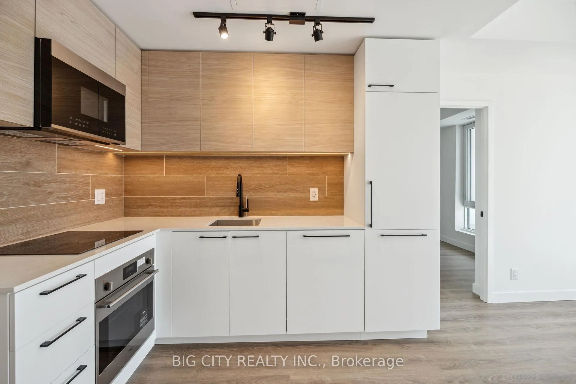 Photo 7 of Unit 324, 1050 Eastern Avenue, Toronto, The Beaches — HOMEH