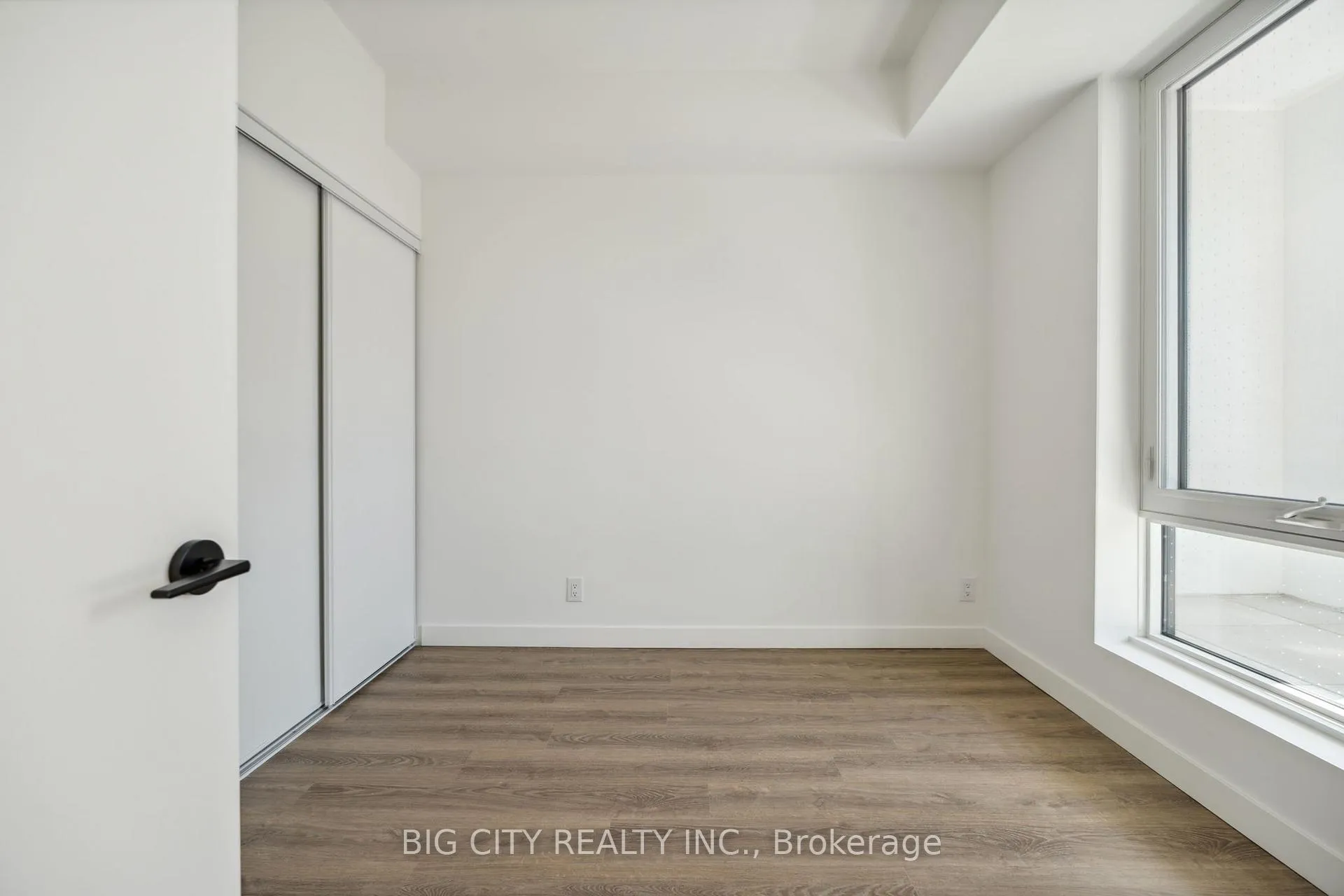 Photo 13 of Unit 324, 1050 Eastern Avenue, Toronto, The Beaches — HOMEH