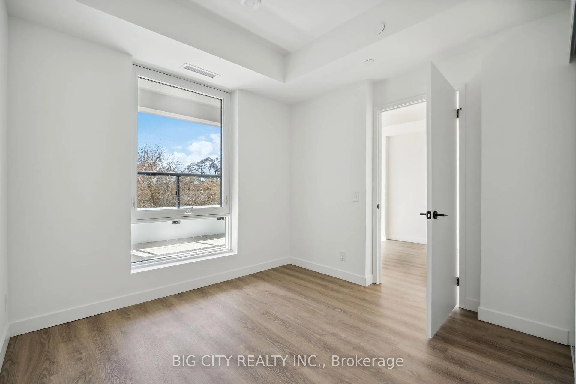 Photo 14 of Unit 324, 1050 Eastern Avenue, Toronto, The Beaches — HOMEH