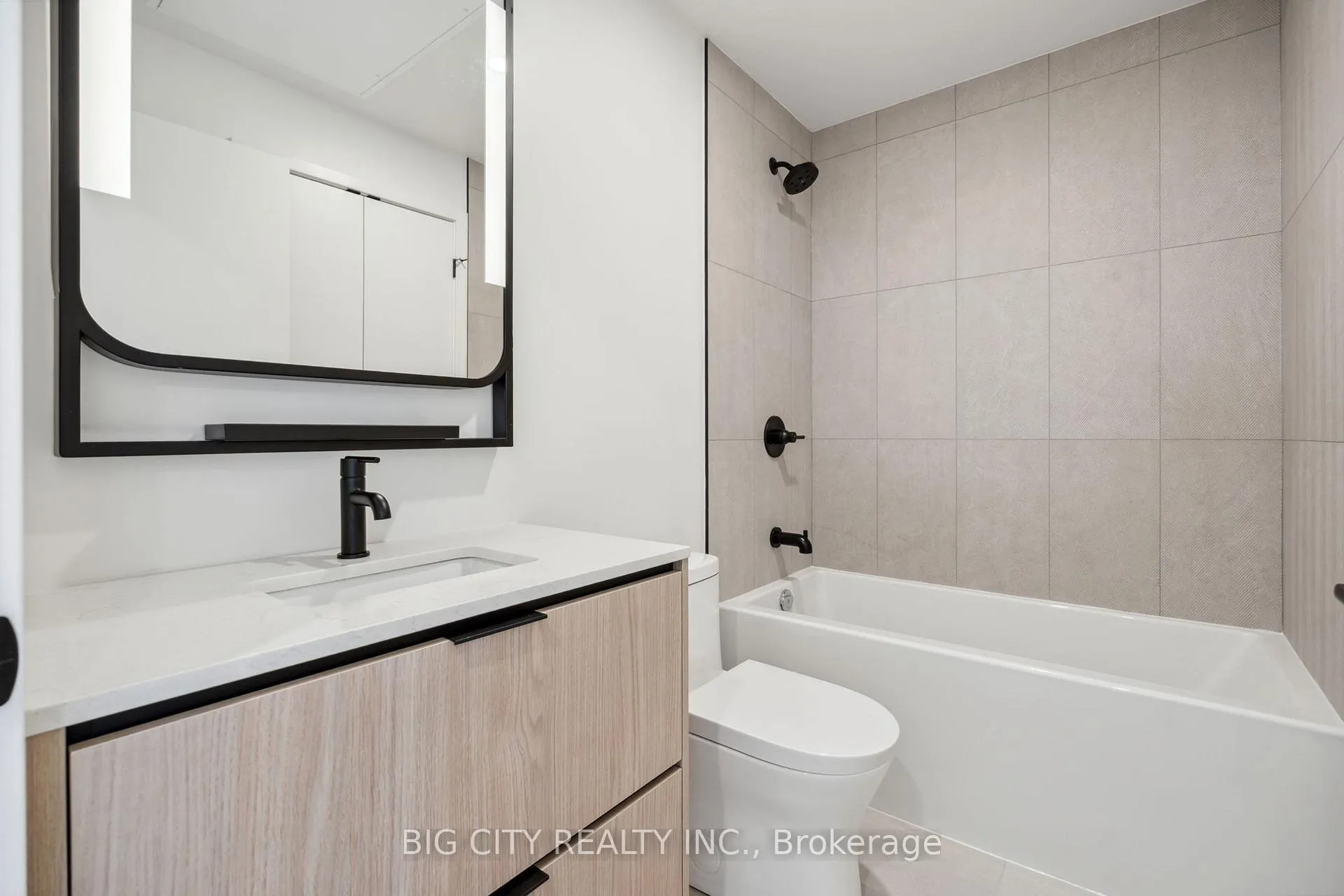 Photo 18 of Unit 324, 1050 Eastern Avenue, Toronto, The Beaches — HOMEH