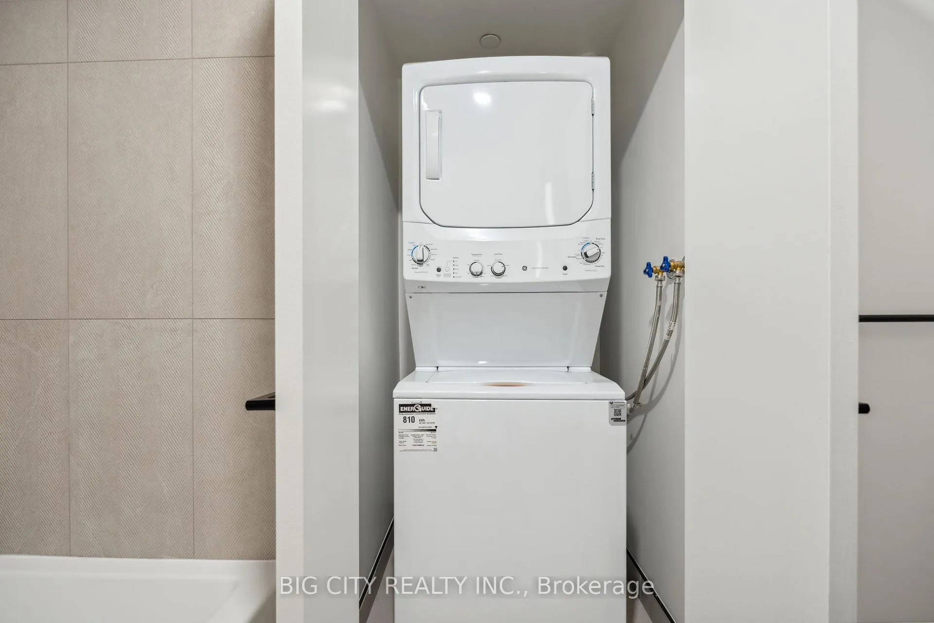 Photo 19 of Unit 324, 1050 Eastern Avenue, Toronto, The Beaches — HOMEH