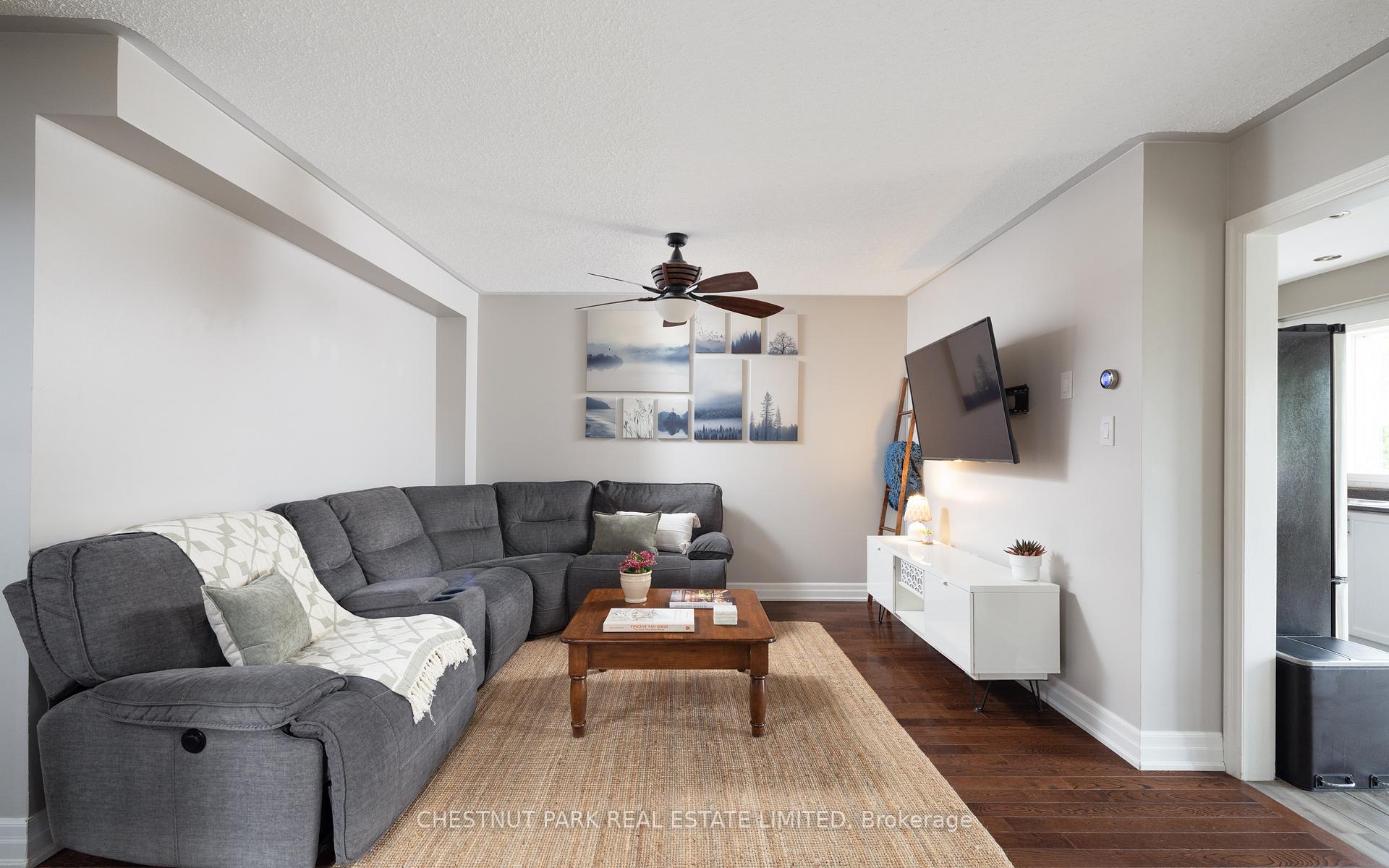 Photo 6 of 61 Frank Johnston Road, Caledon, Bolton West — HOMEH