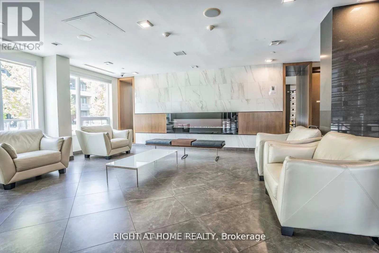 Photo 11 of Unit 202A, 8200 Birchmount Road, Markham, Unionville — HOMEH