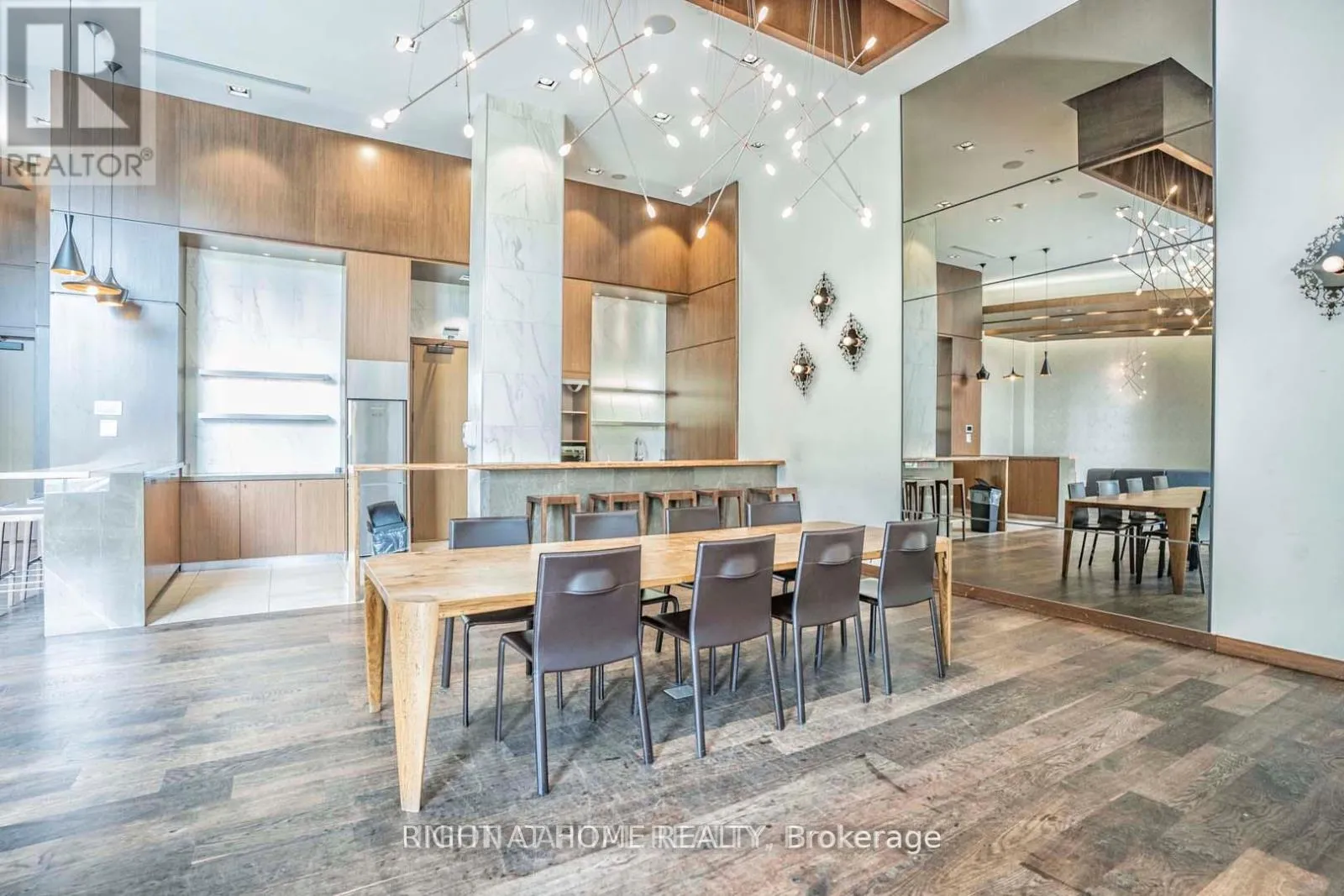 Photo 13 of Unit 202A, 8200 Birchmount Road, Markham, Unionville — HOMEH
