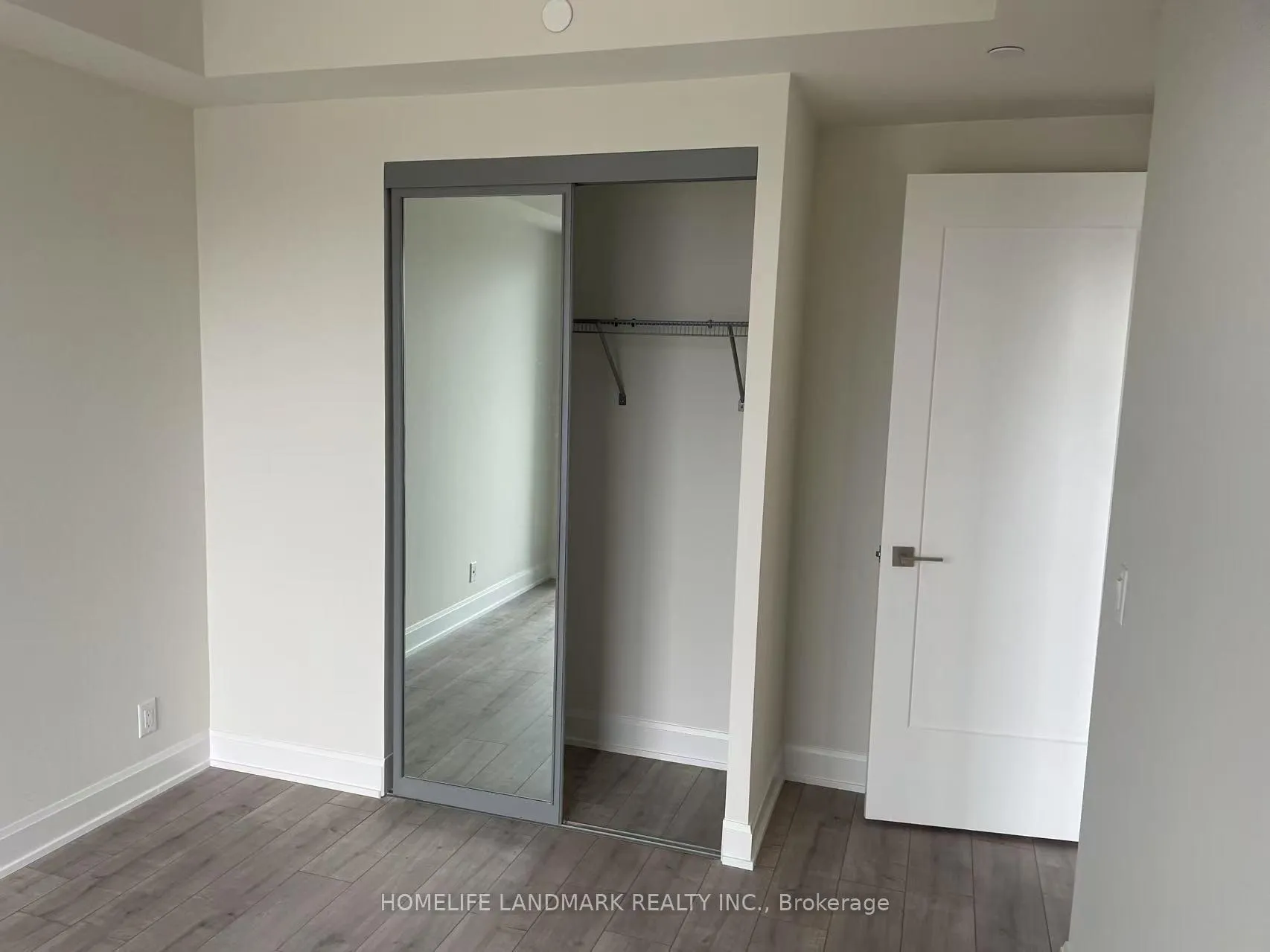 Photo 7 of Unit 706, 8 water walk Drive S, Markham, Unionville — HOMEH
