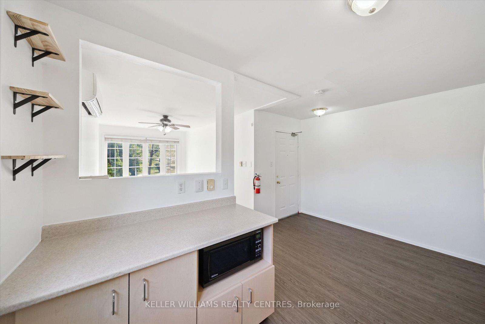 Photo 12 of Unit 104, 948 Lake Drive E, Georgina, Sutton & Jackson's Point — HOMEH