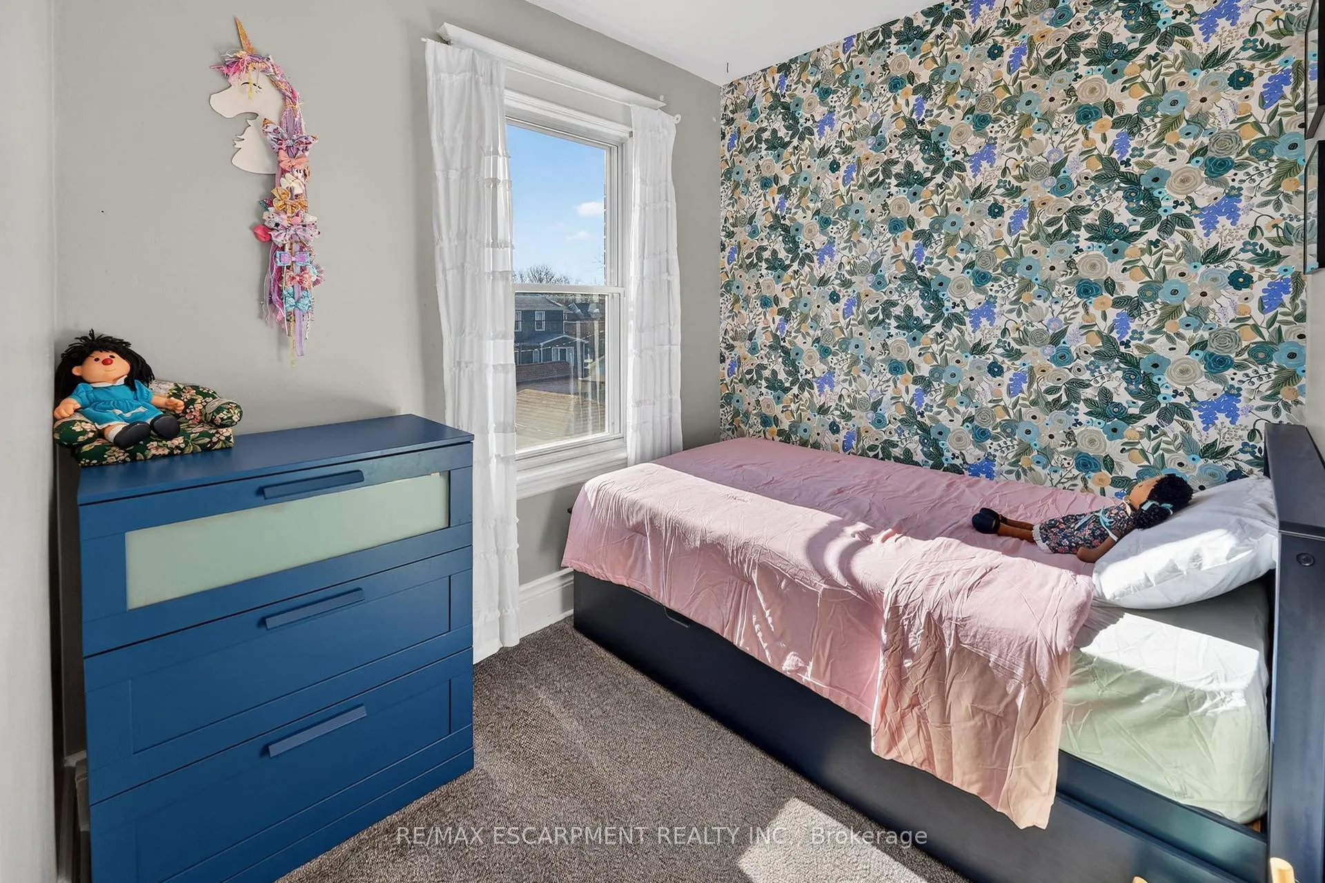 Photo 21 of 207 Edgemont Street S, Hamilton, Delta — HOMEH