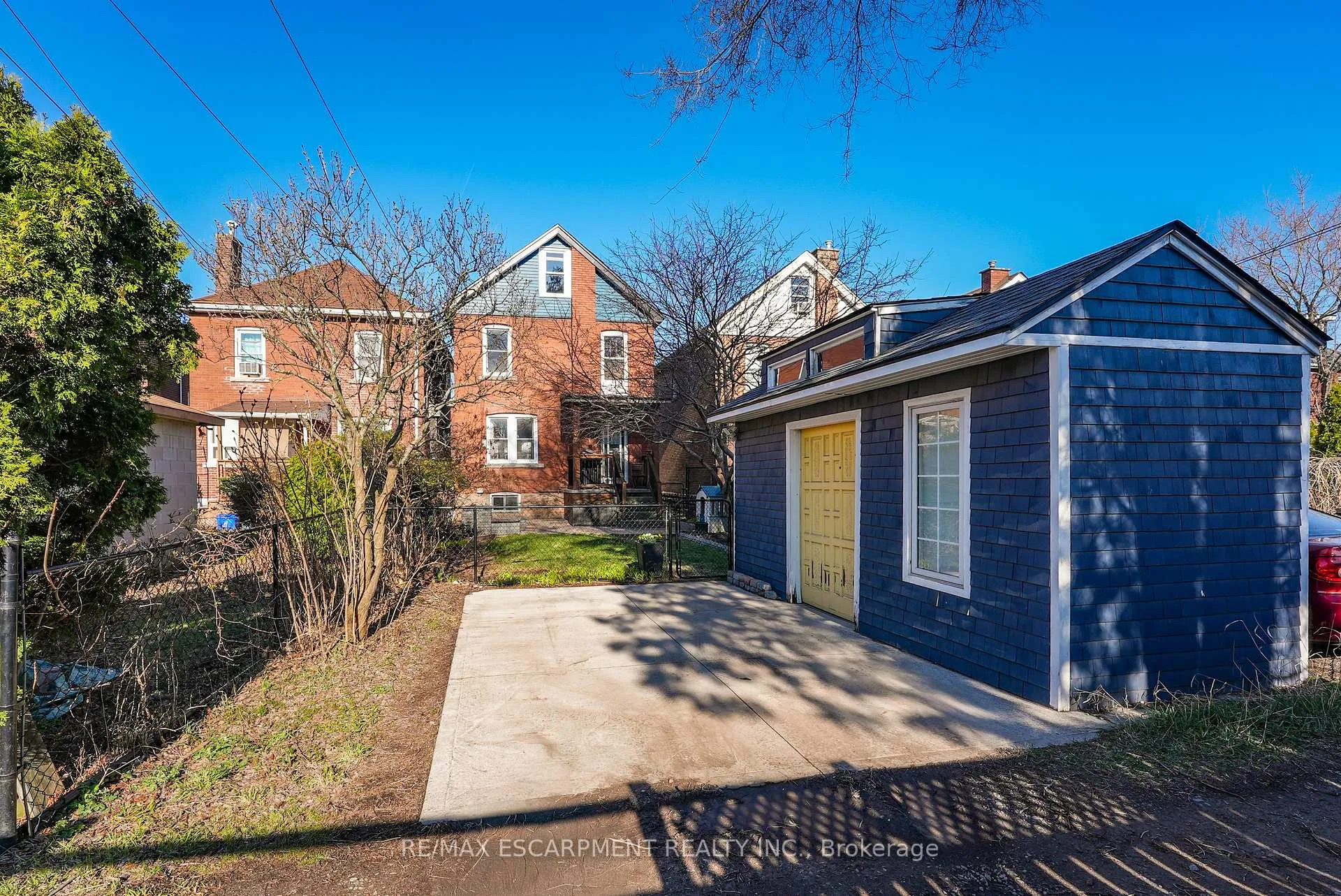 Photo 31 of 207 Edgemont Street S, Hamilton, Delta — HOMEH