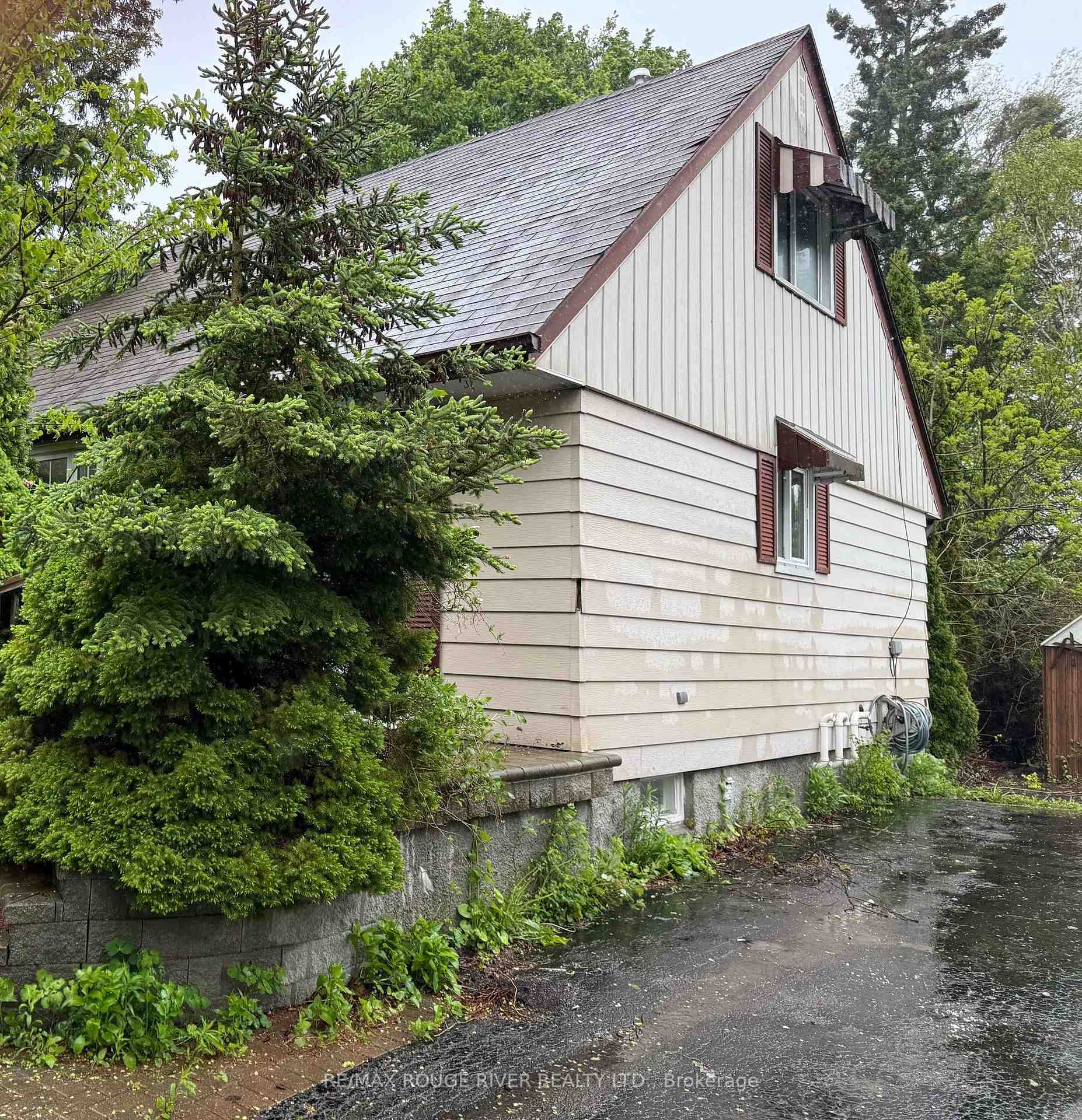 Photo 3 of 377 Campbell Street, Cobourg — HOMEH