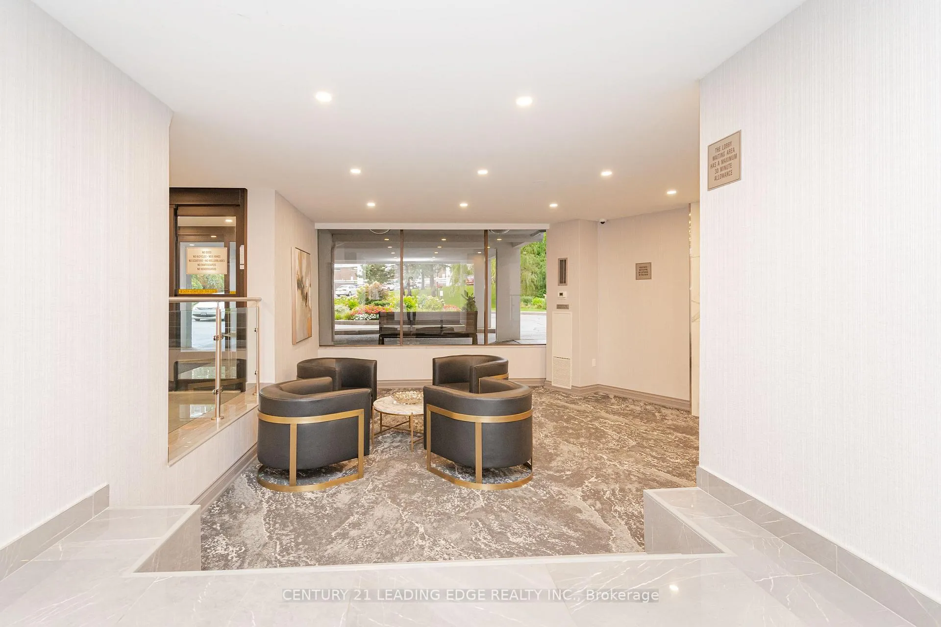 Photo 5 of Unit PH04, 10 Edgecliff Golfway, Toronto, Flemingdon Park — HOMEH