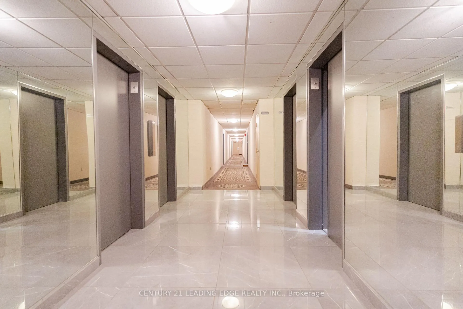 Photo 6 of Unit PH04, 10 Edgecliff Golfway, Toronto, Flemingdon Park — HOMEH
