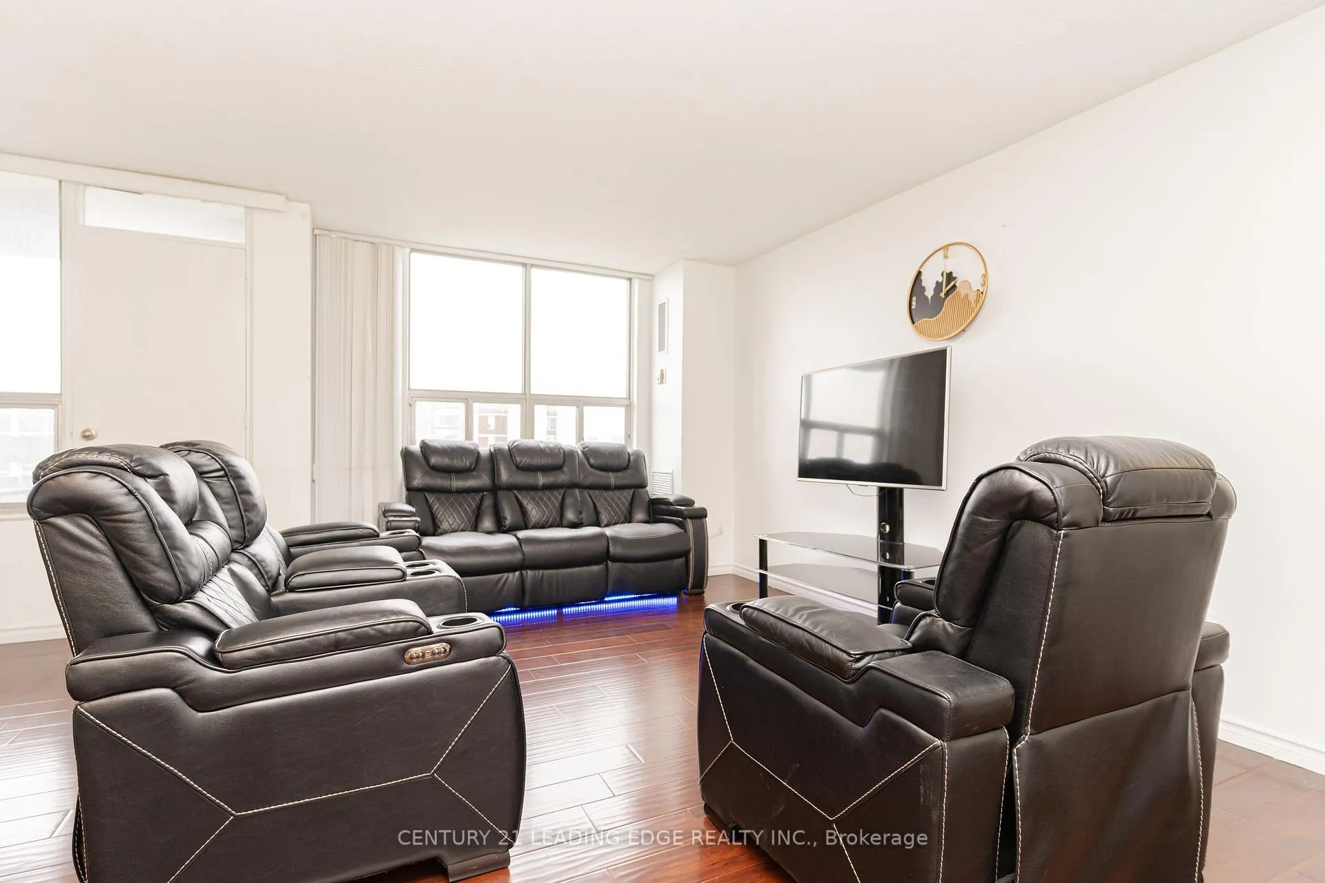 Photo 10 of Unit PH04, 10 Edgecliff Golfway, Toronto, Flemingdon Park — HOMEH